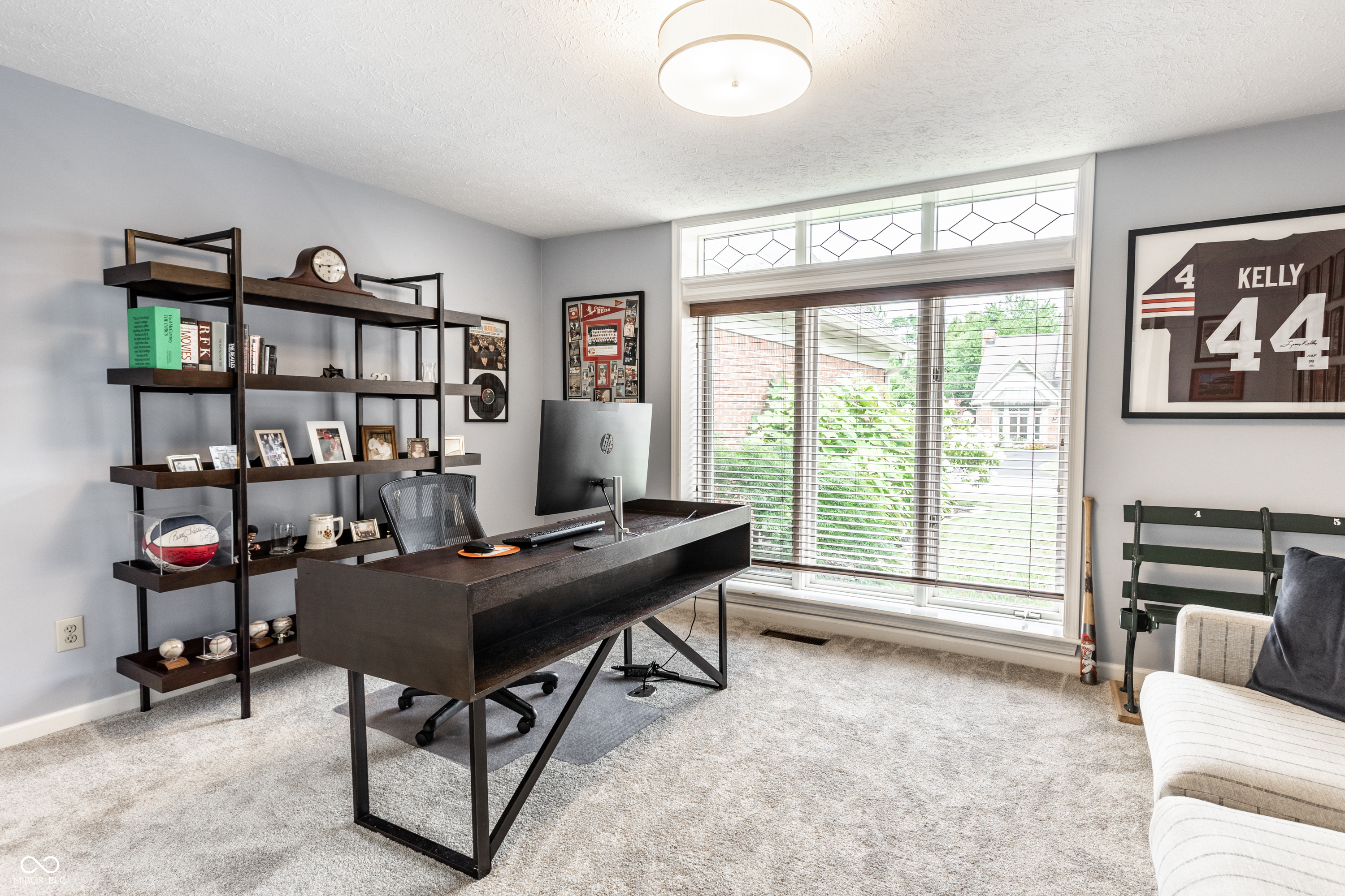 9265 Tamarack Drive
