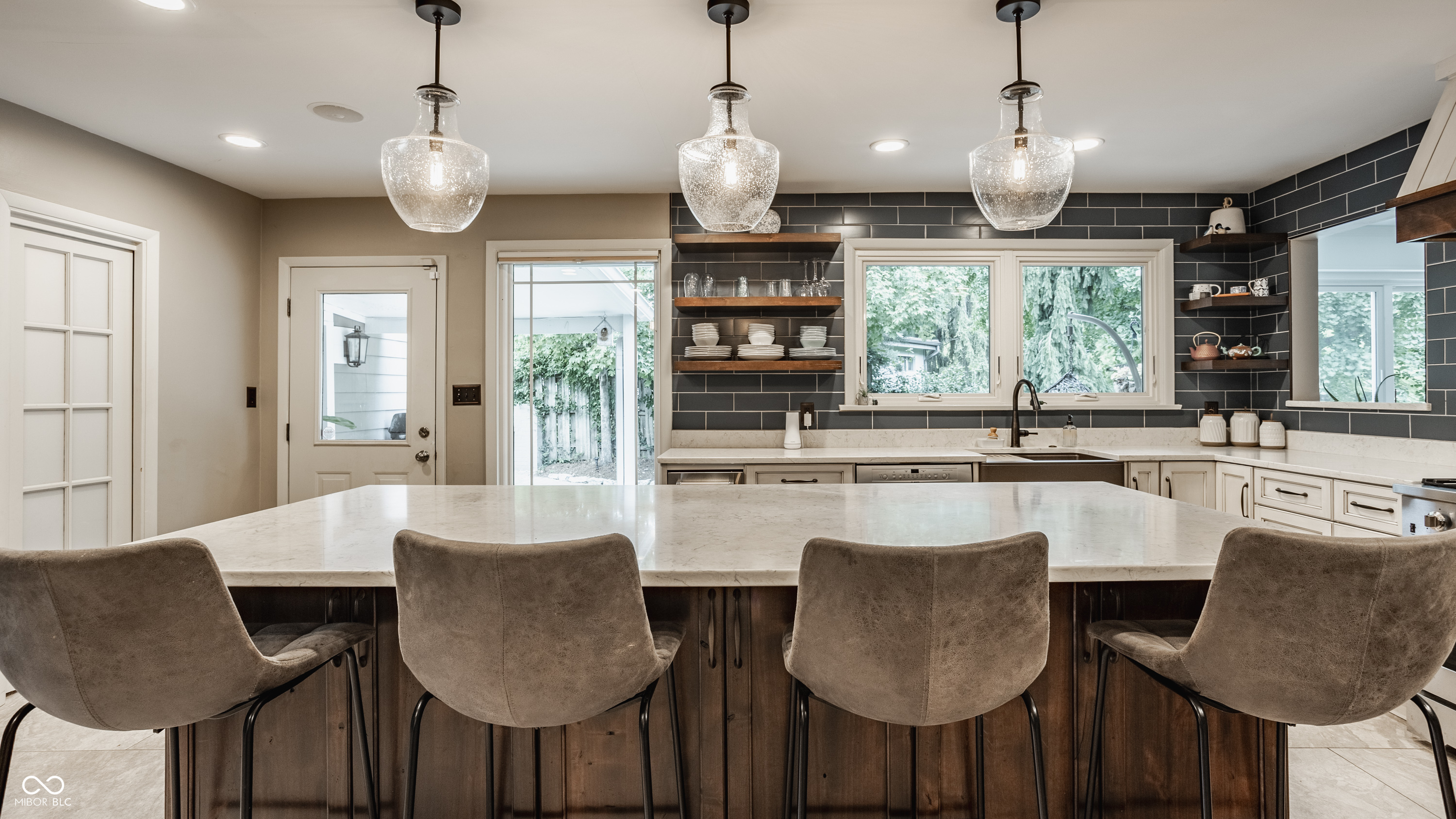140 Meridian Hills Boulevard