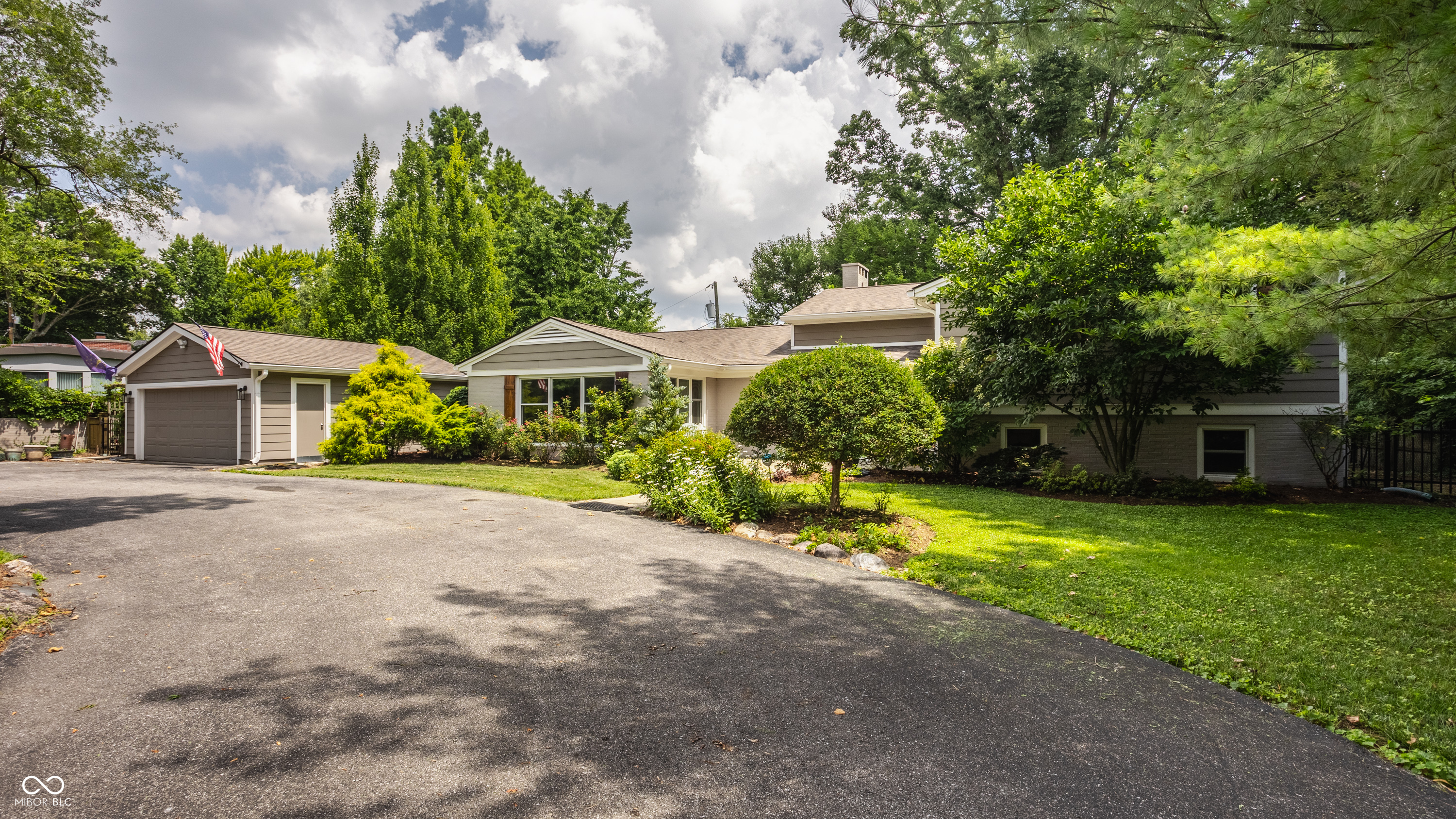 140 Meridian Hills Boulevard