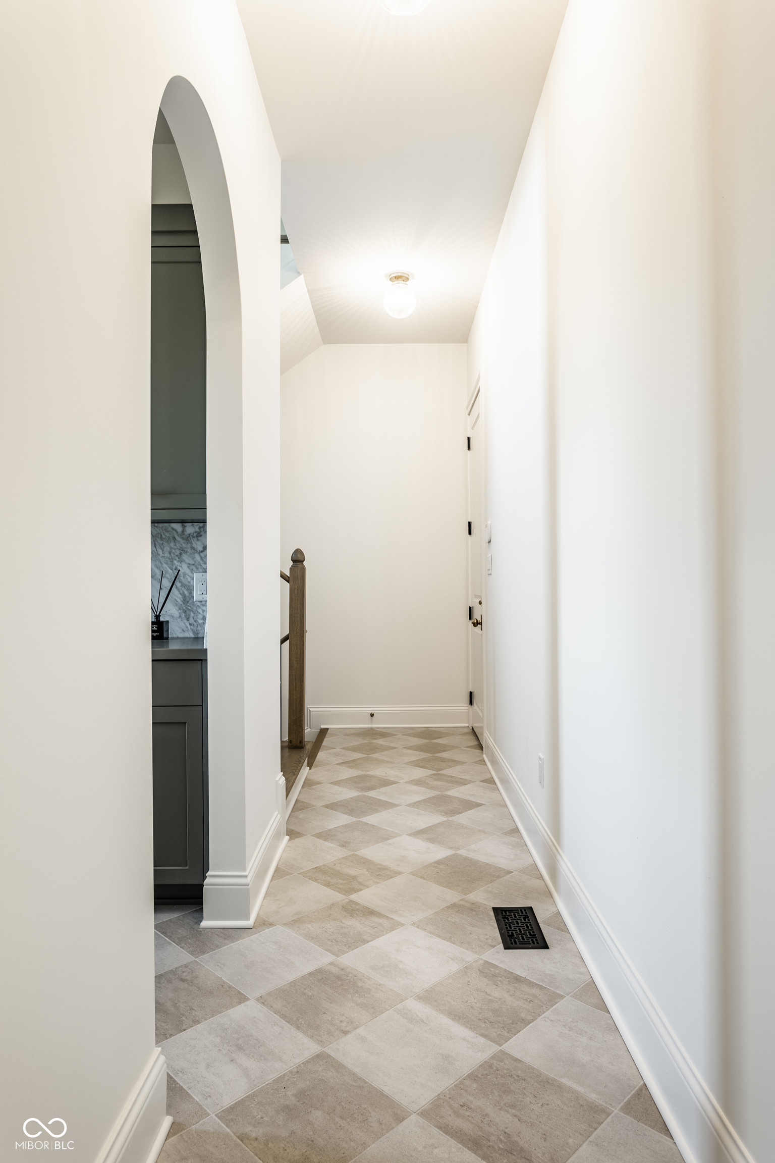 3528 Marketplace Court