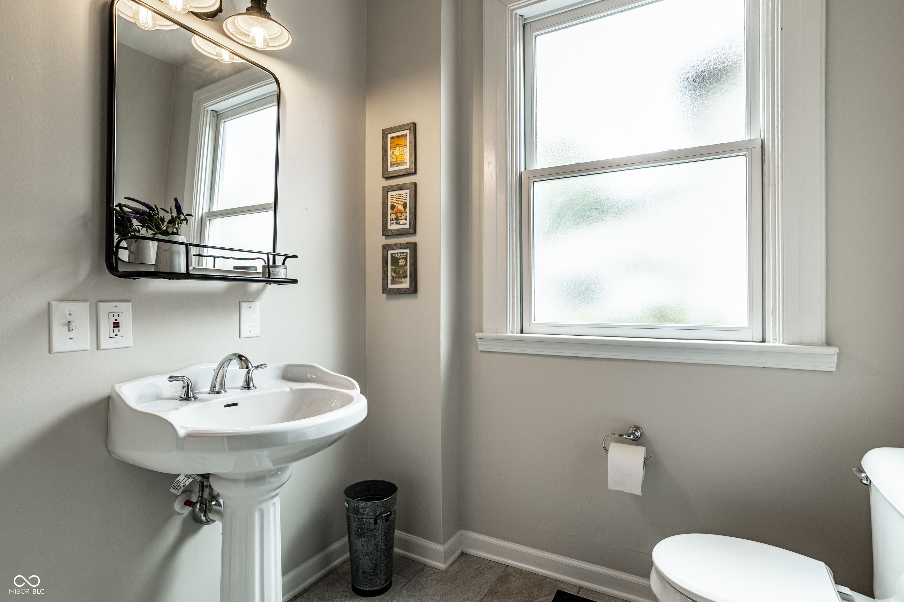 2404 Broadway Street