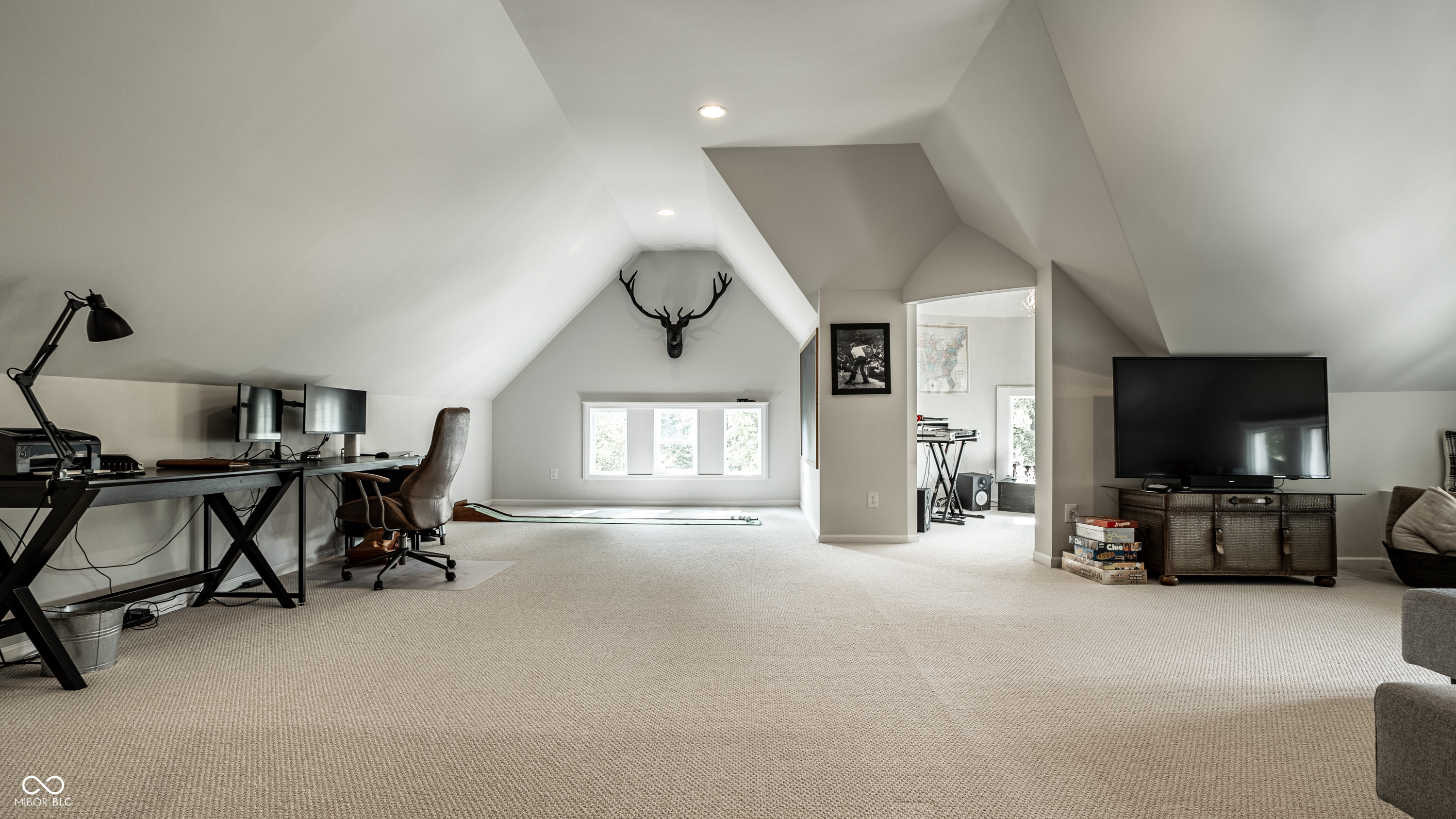 2404 Broadway Street