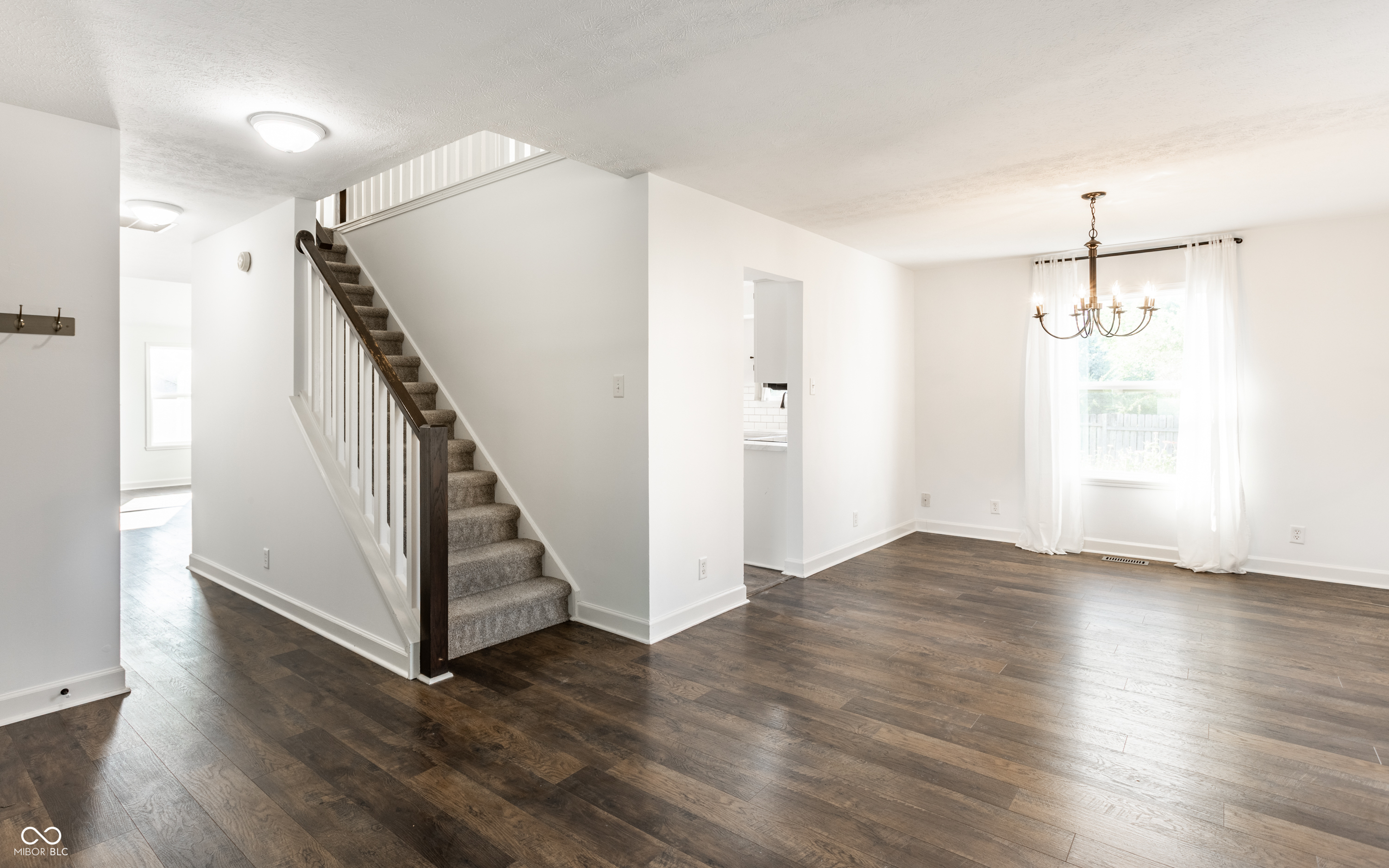 14915 Beacon Boulevard