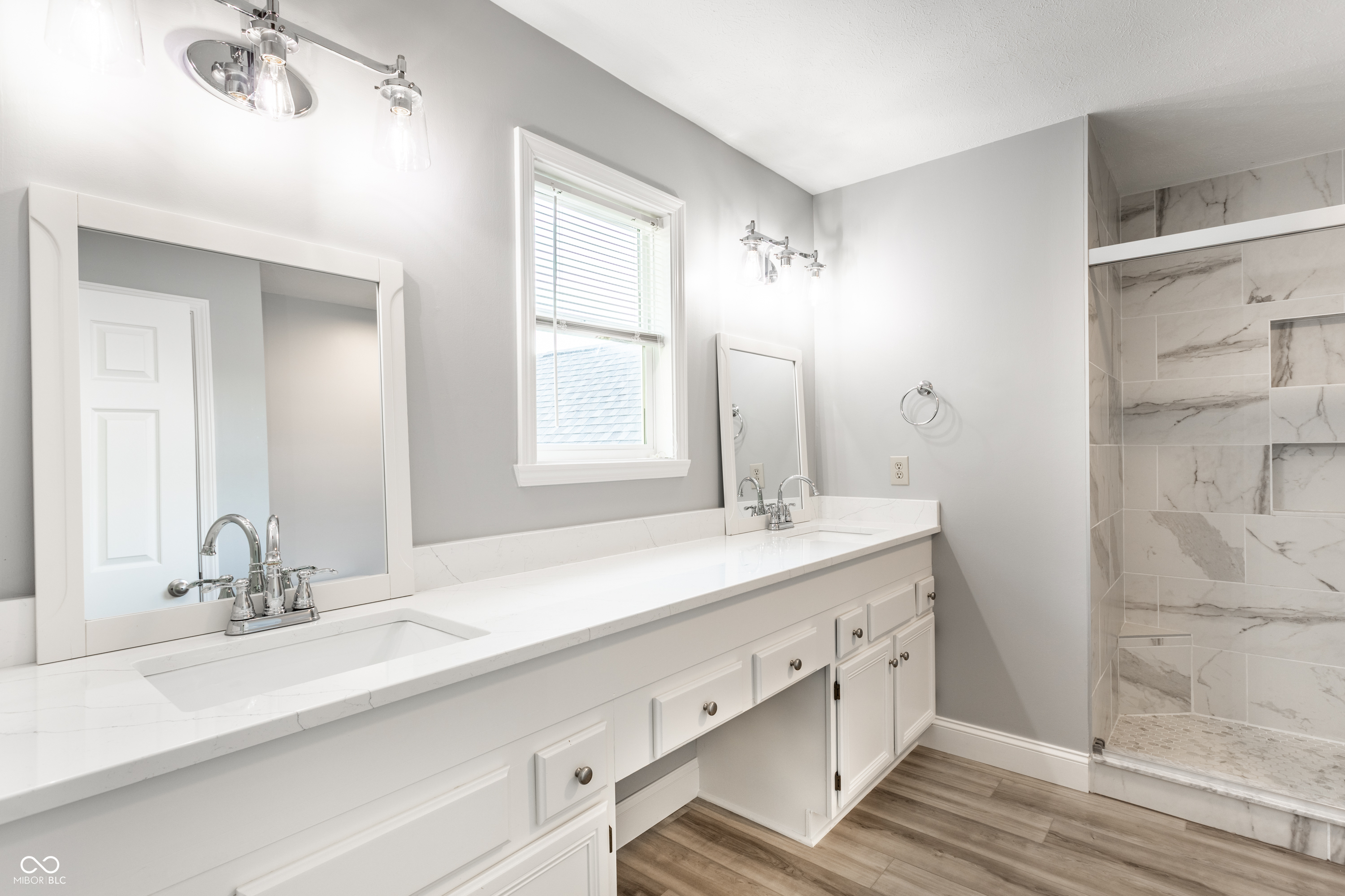 14915 Beacon Boulevard