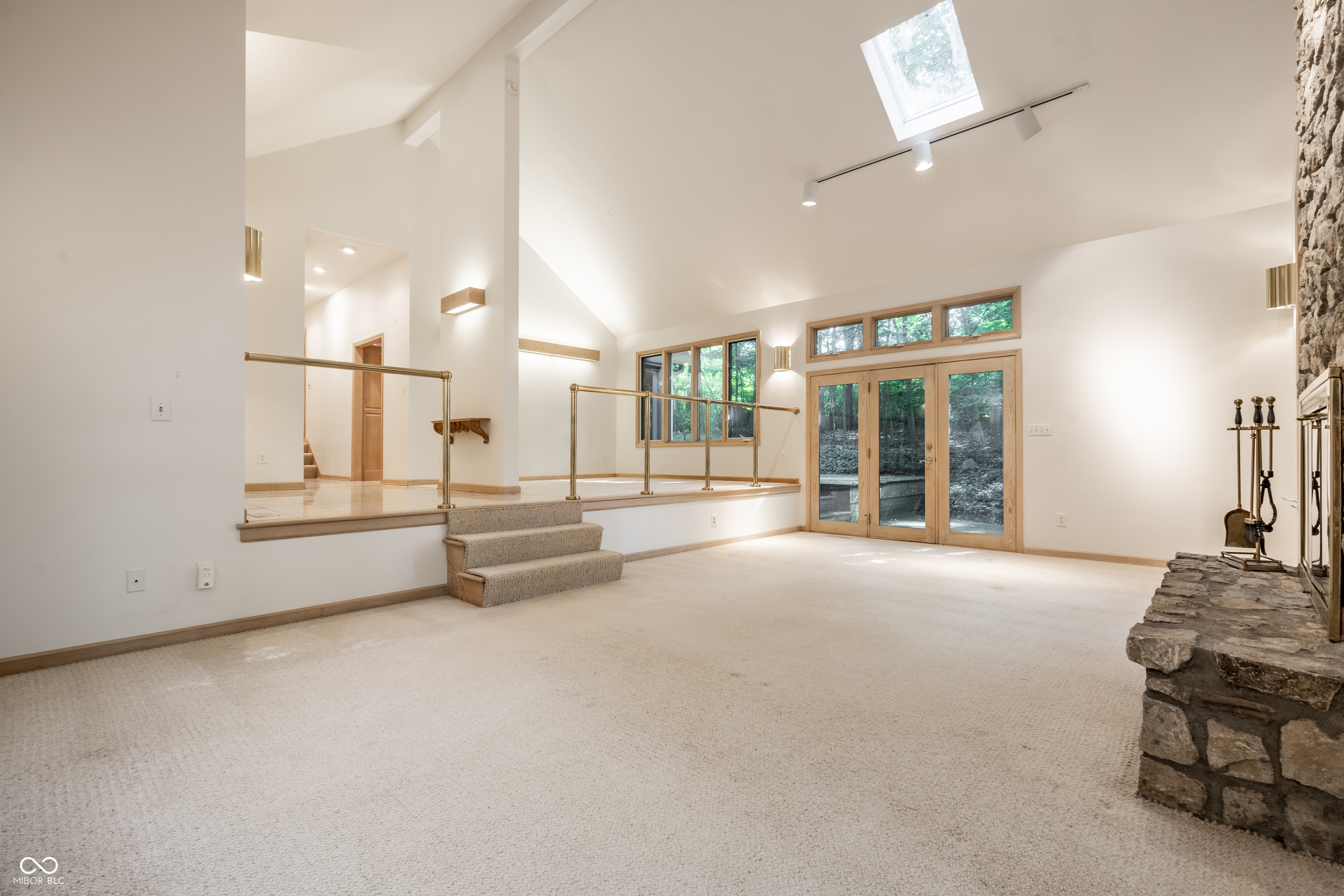 10975 Windjammer Drive S