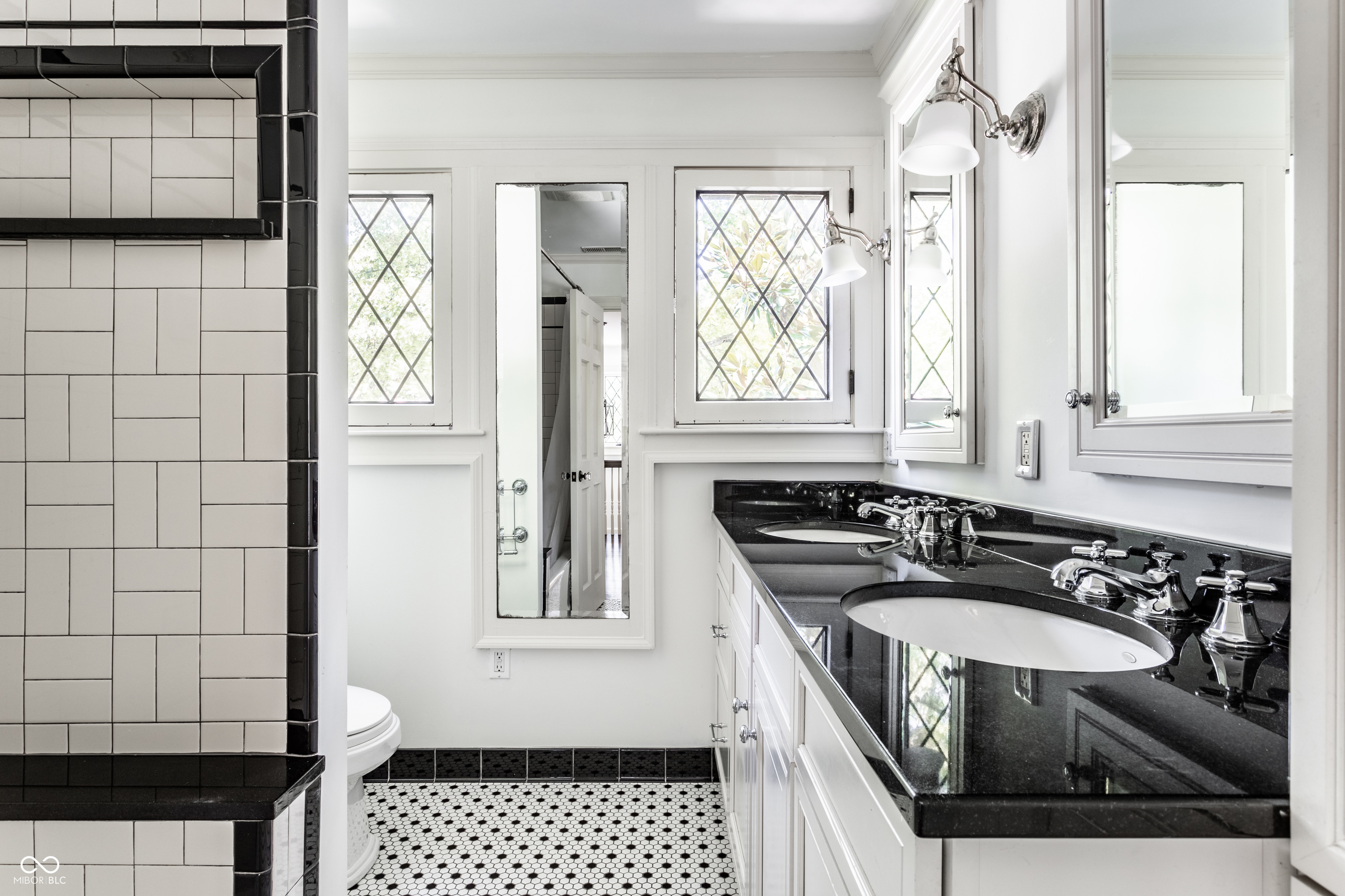 5245 N Washington Boulevard