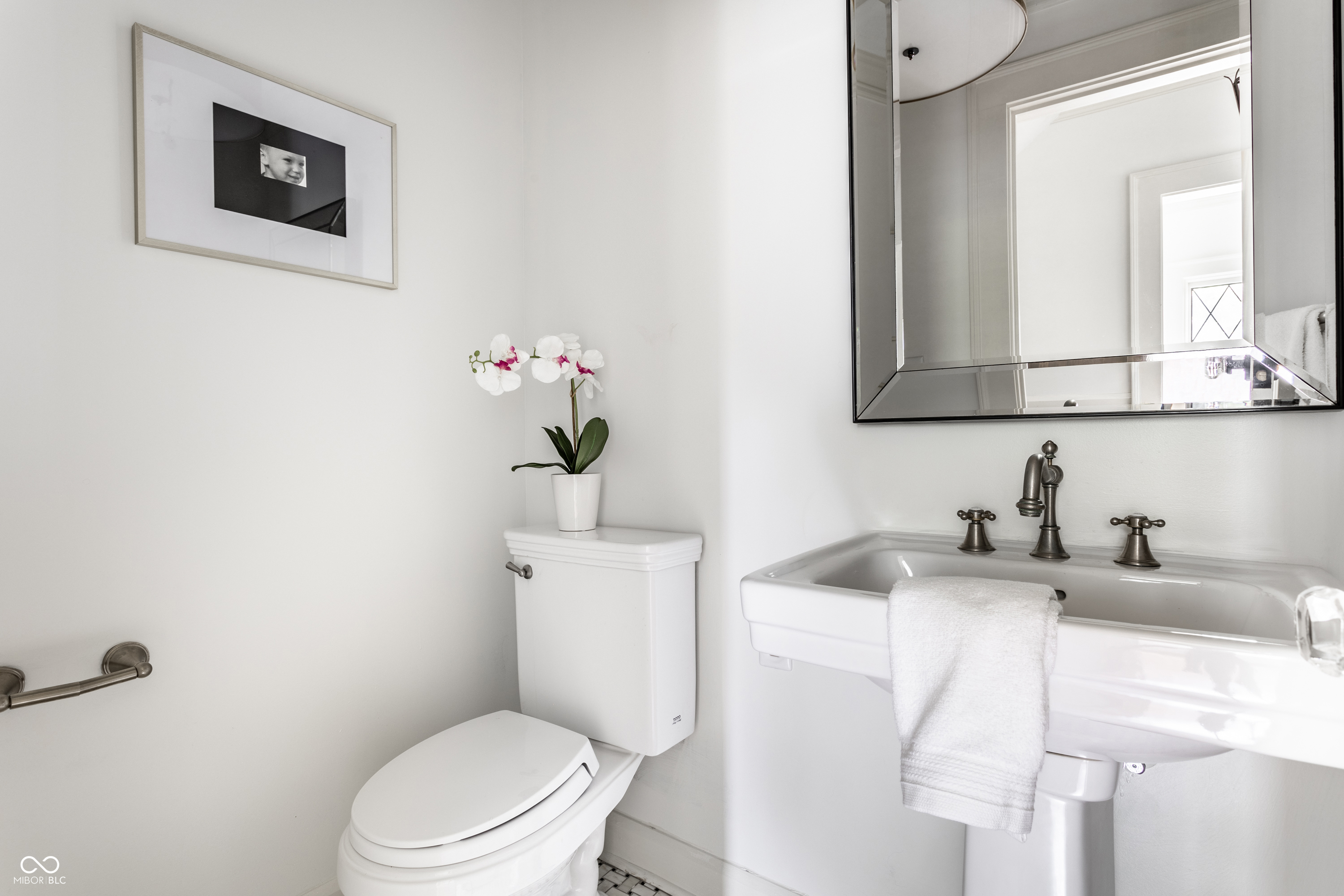 5245 N Washington Boulevard