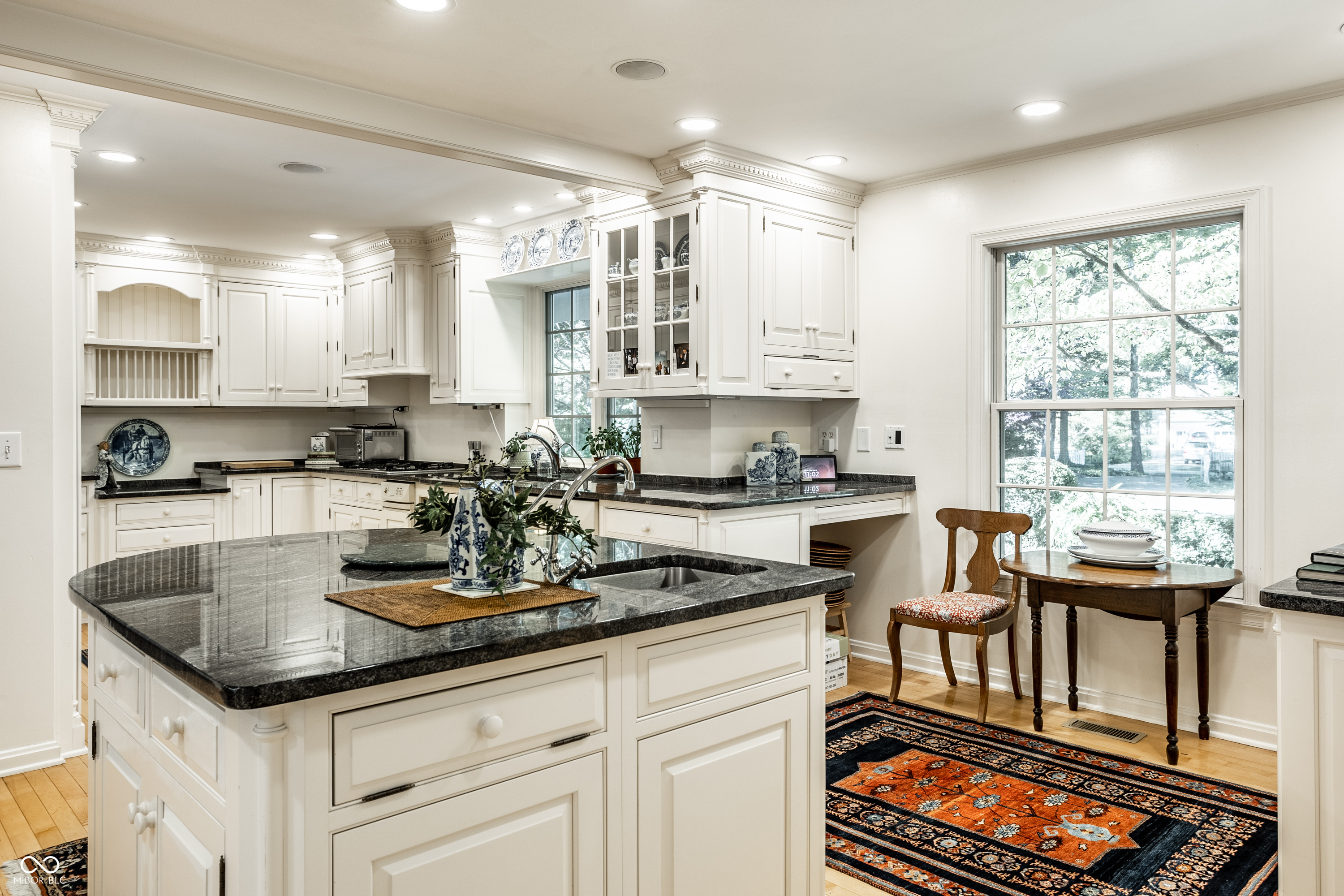 8121 N Illinois Street