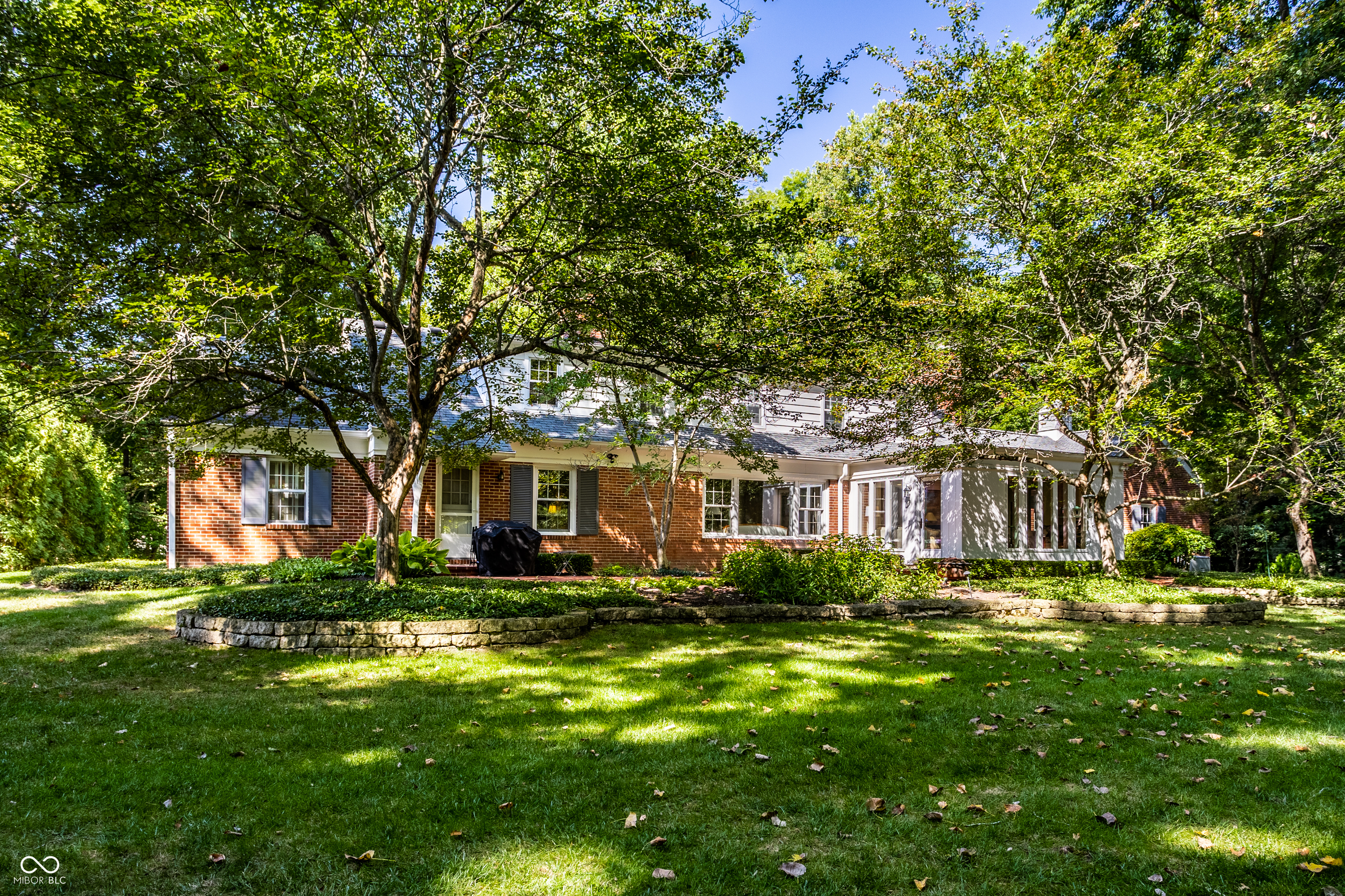 8121 N Illinois Street