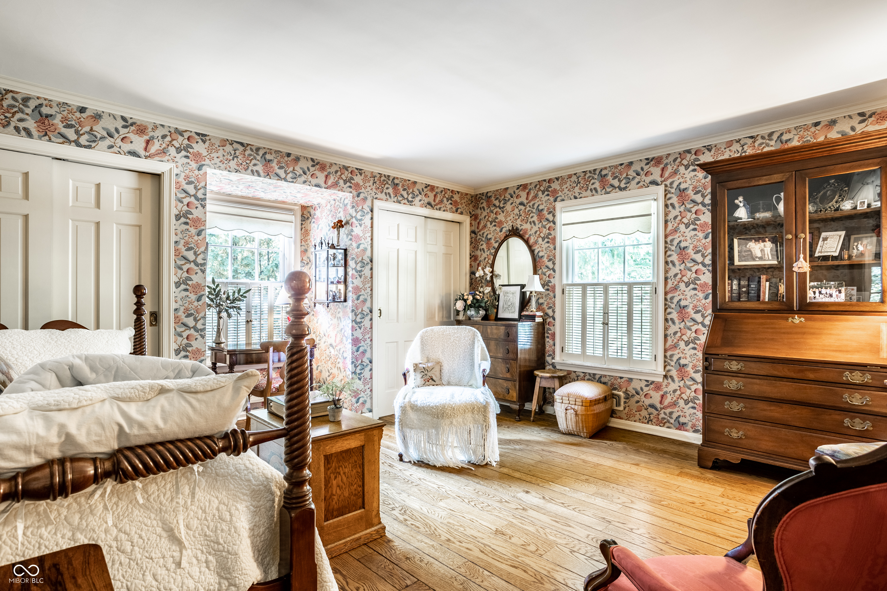 8121 N Illinois Street