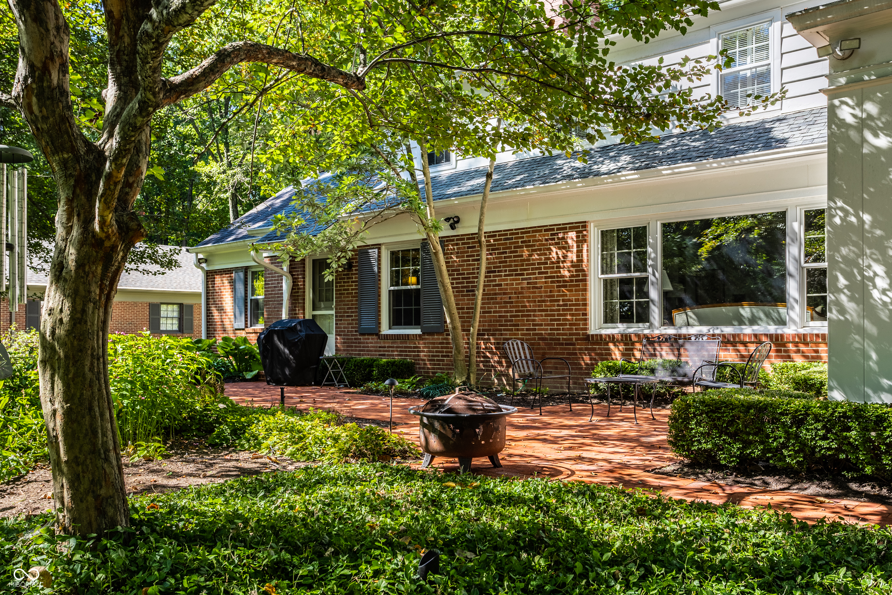 8121 N Illinois Street