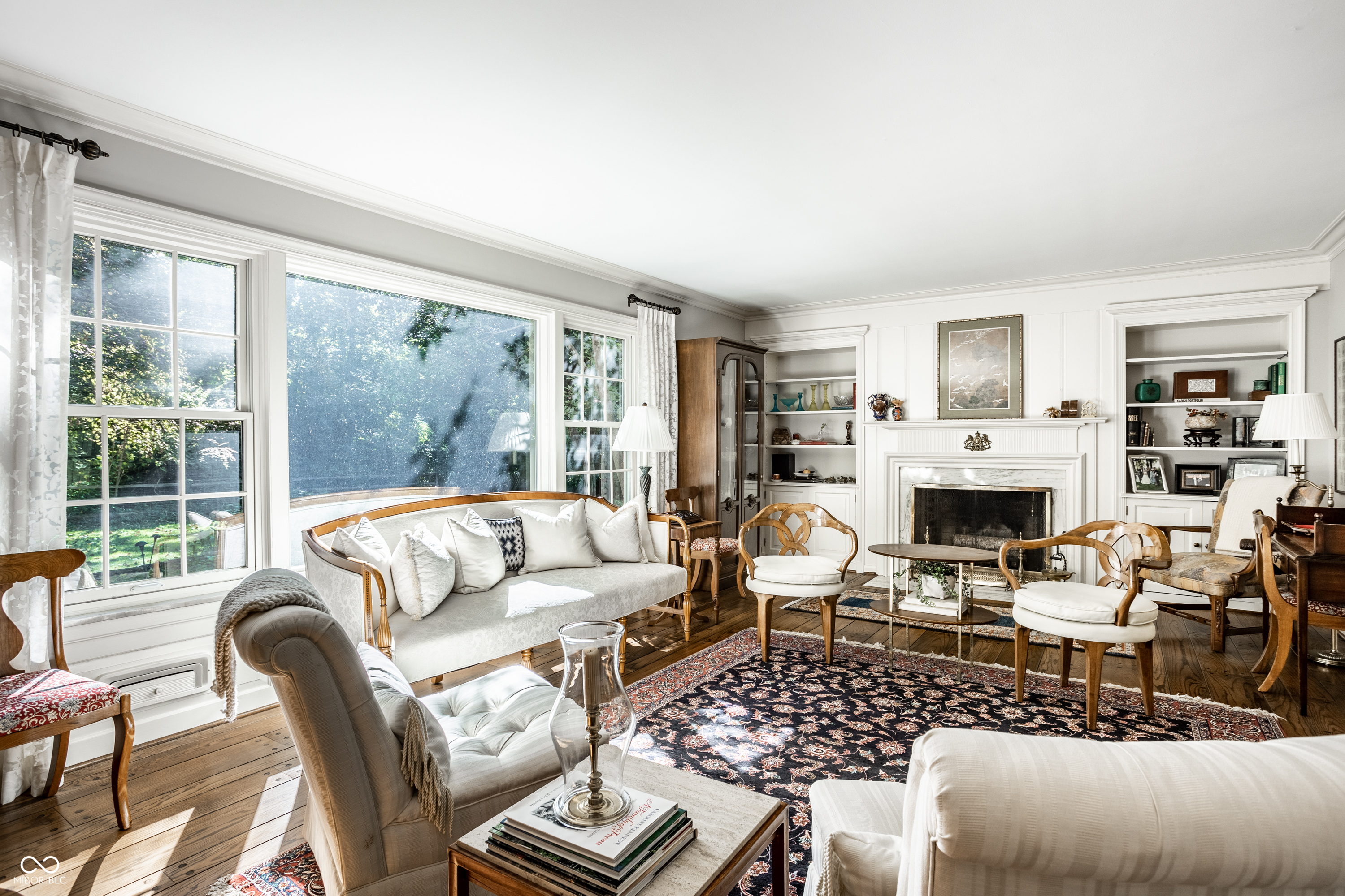 8121 N Illinois Street