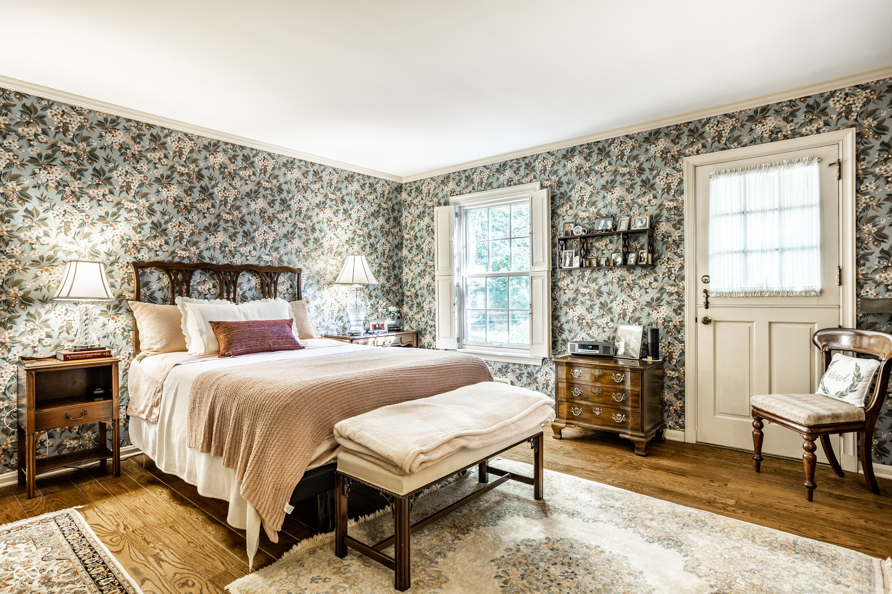 8121 N Illinois Street