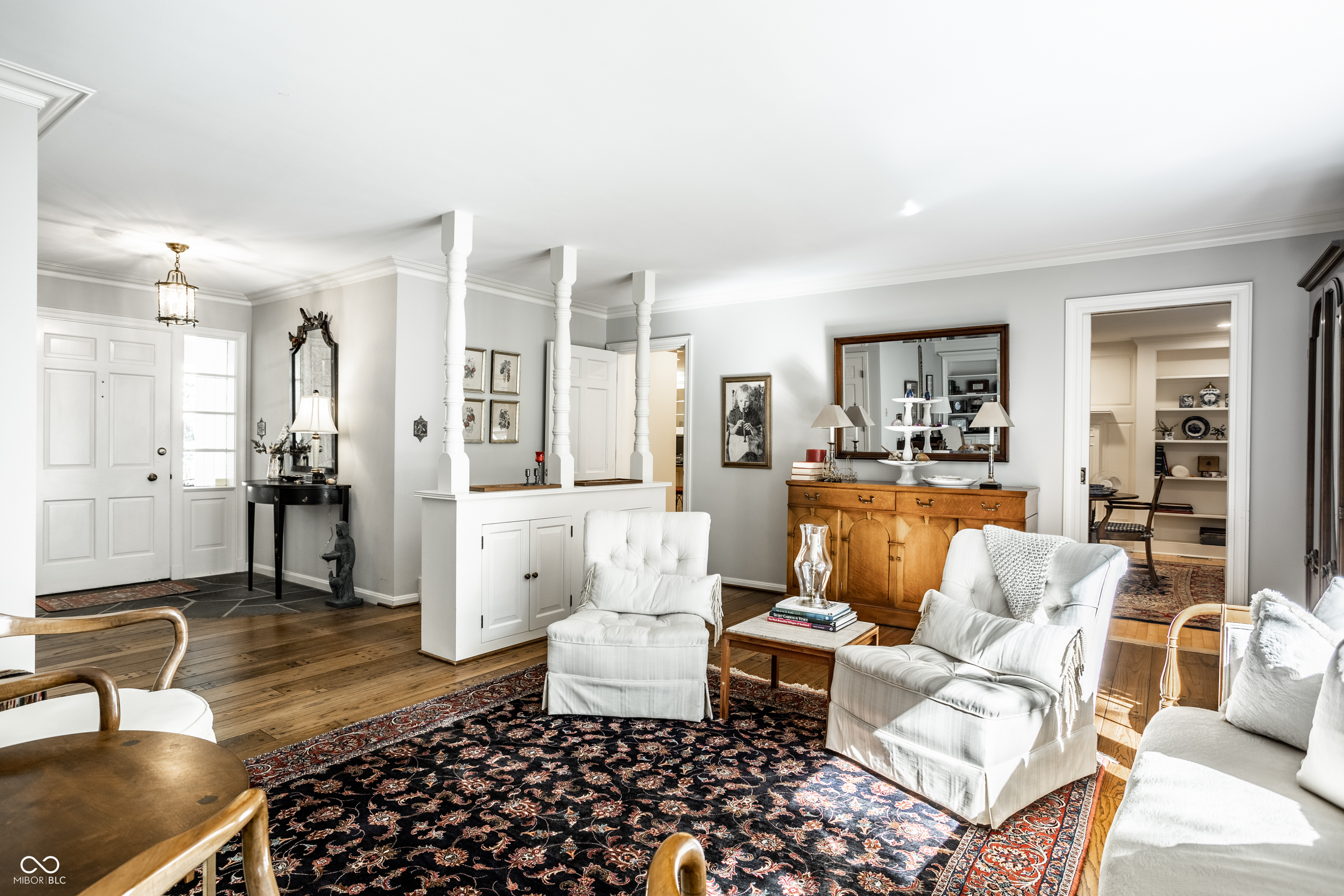 8121 N Illinois Street