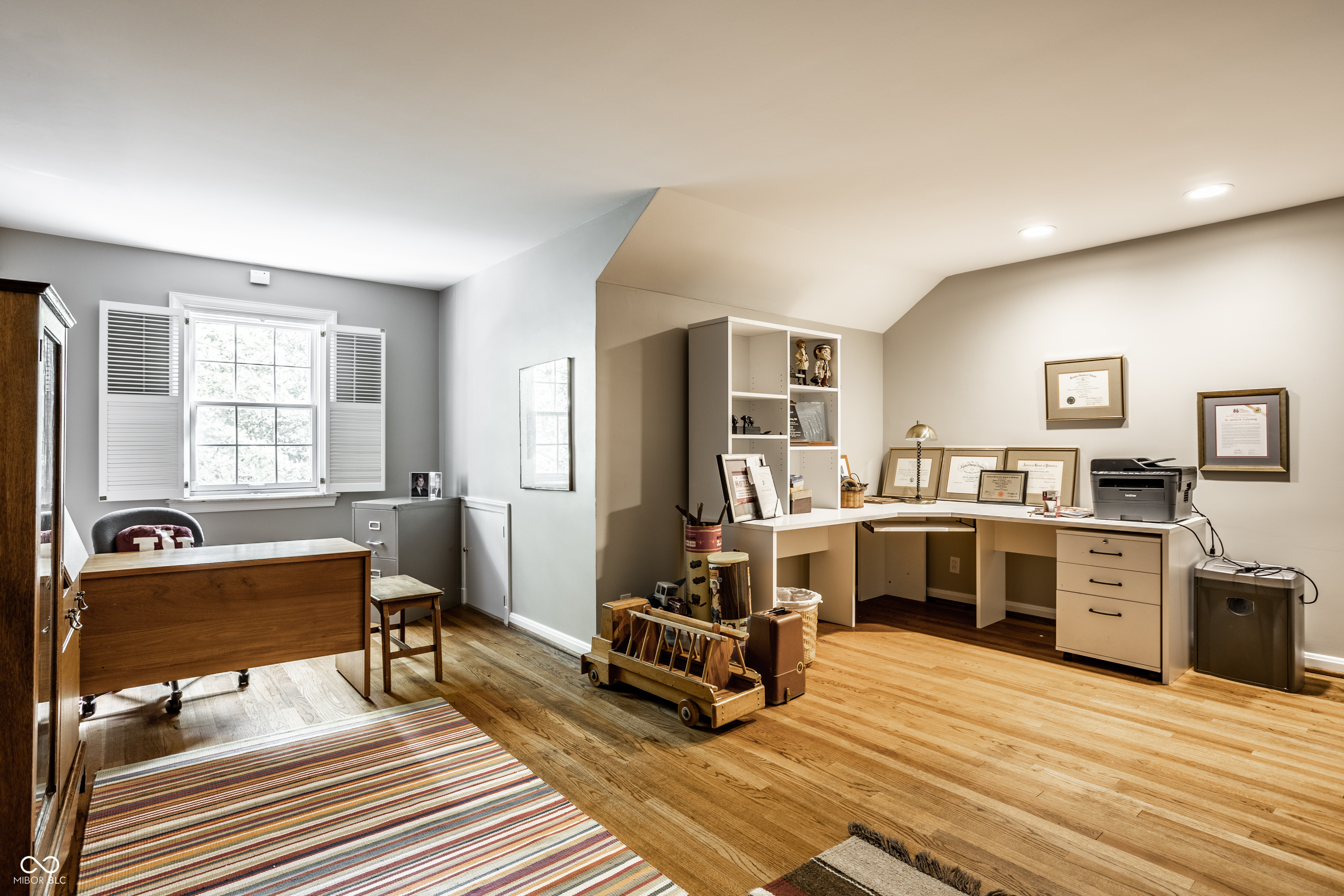 8121 N Illinois Street