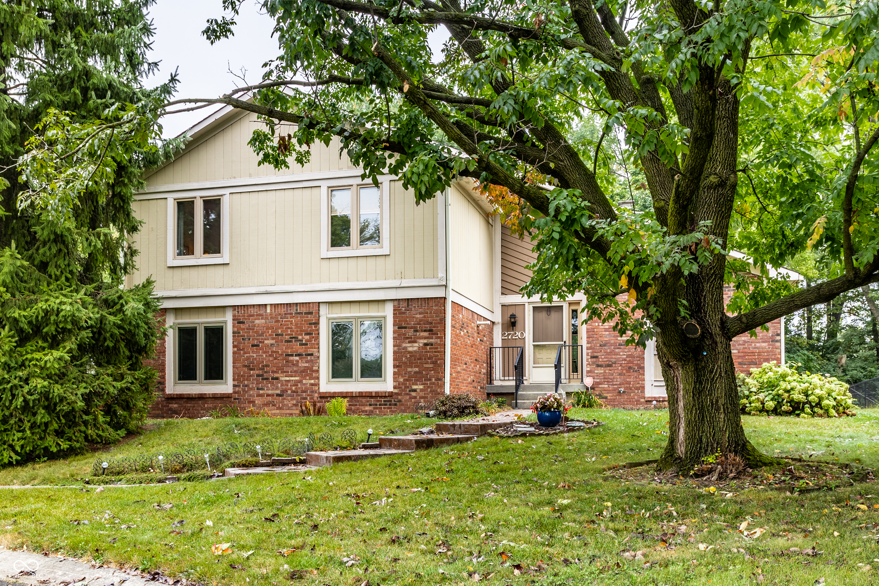 2720 Amherst Street
