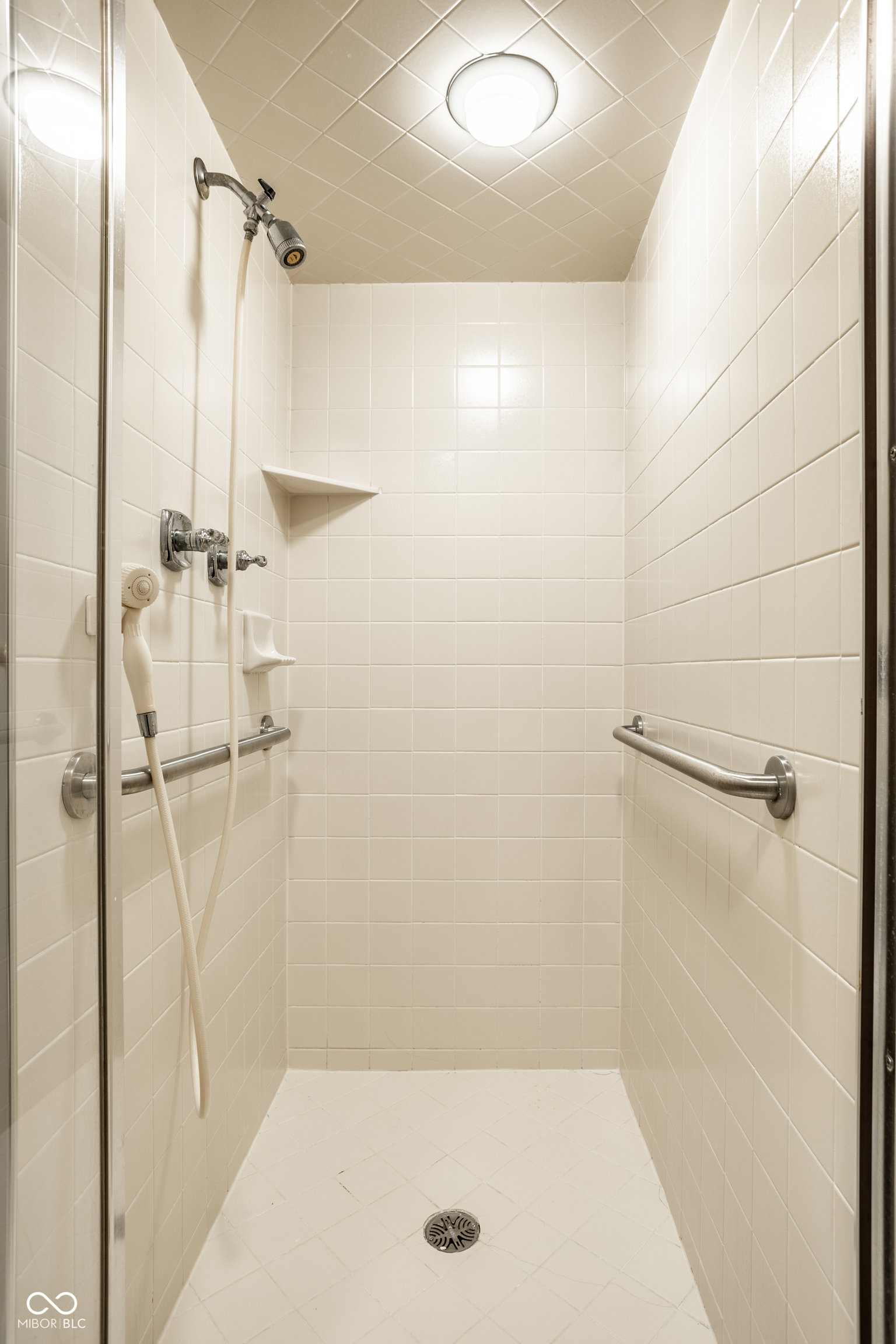 9271 Spring Lakes Drive