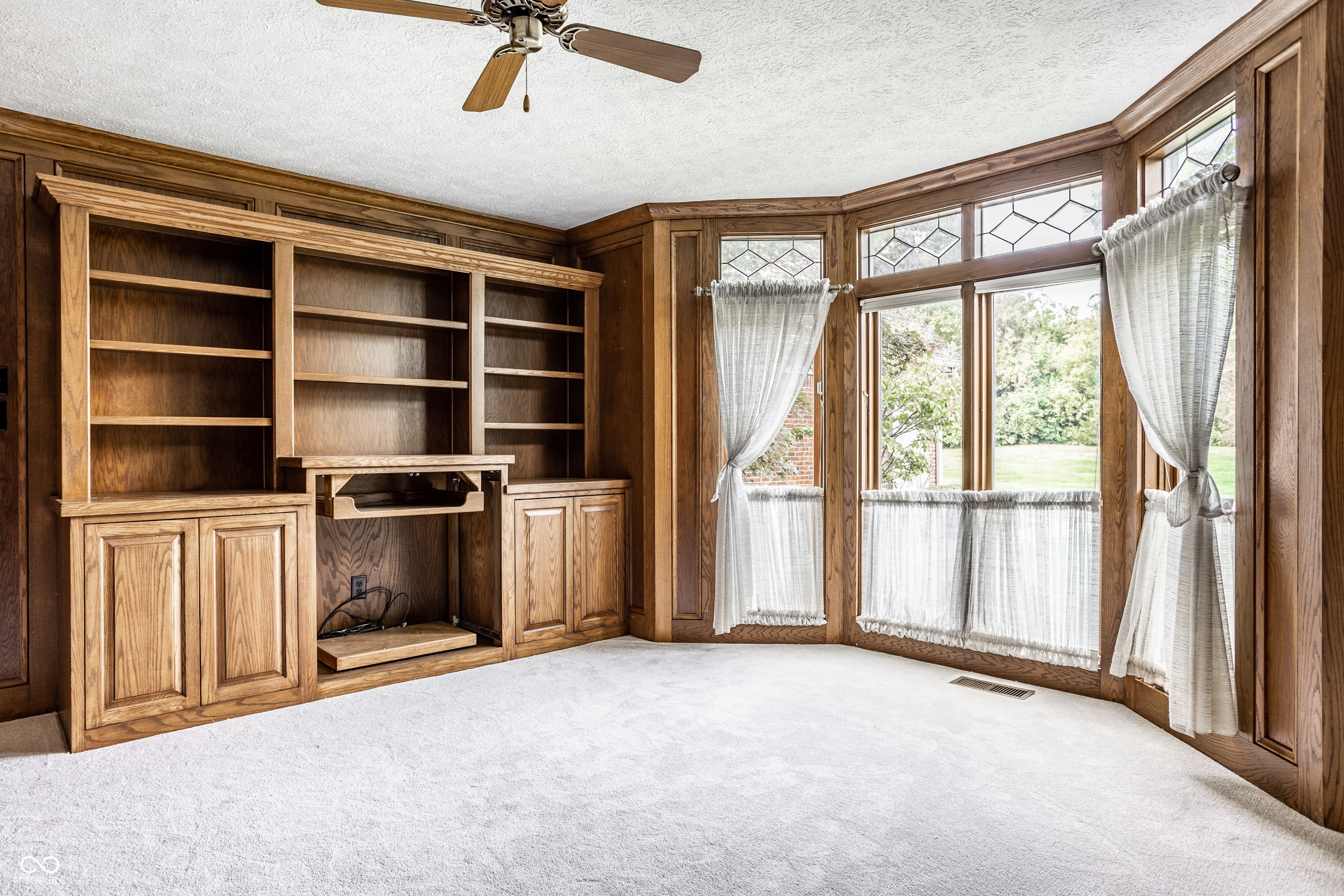 9271 Spring Lakes Drive