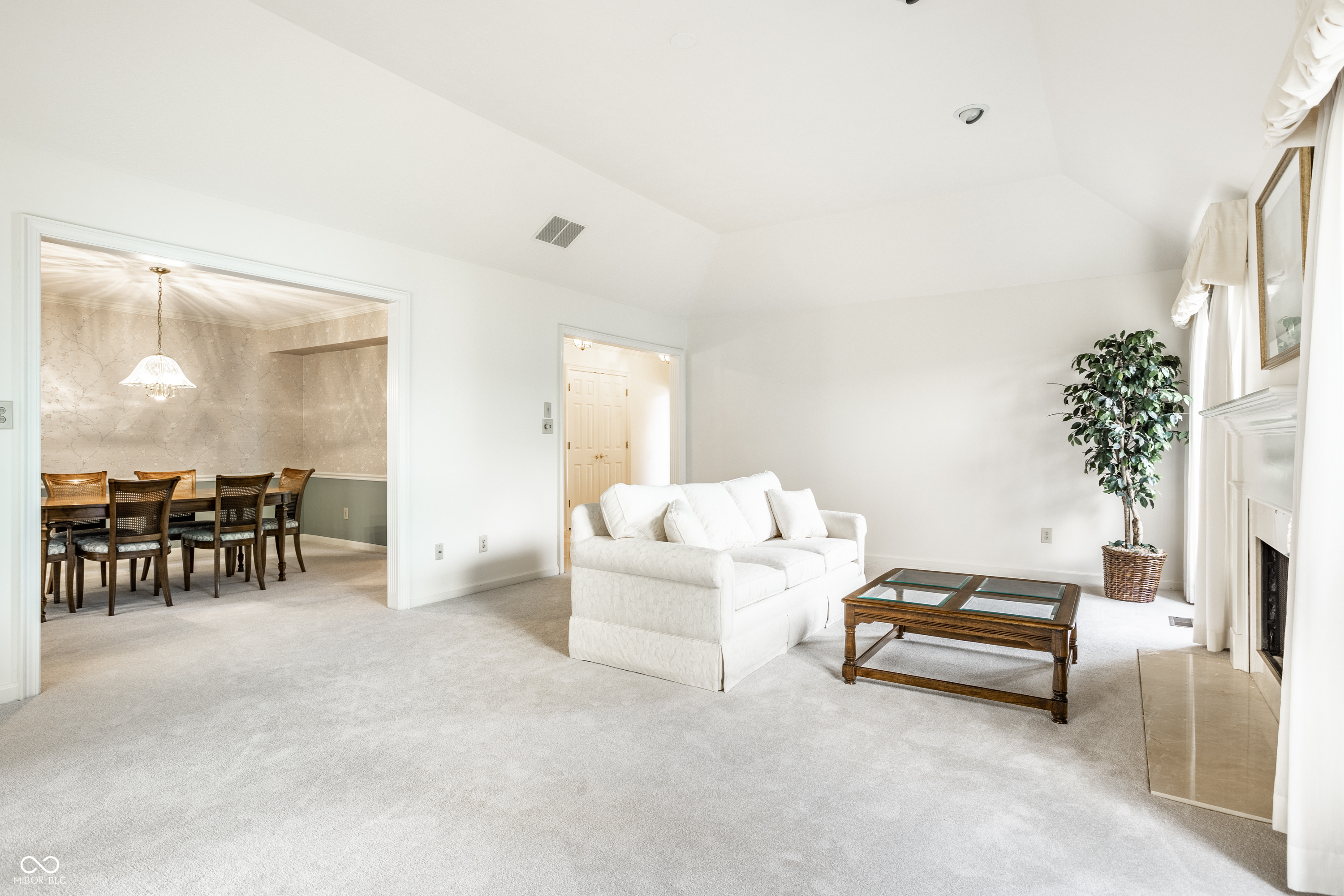 9271 Spring Lakes Drive