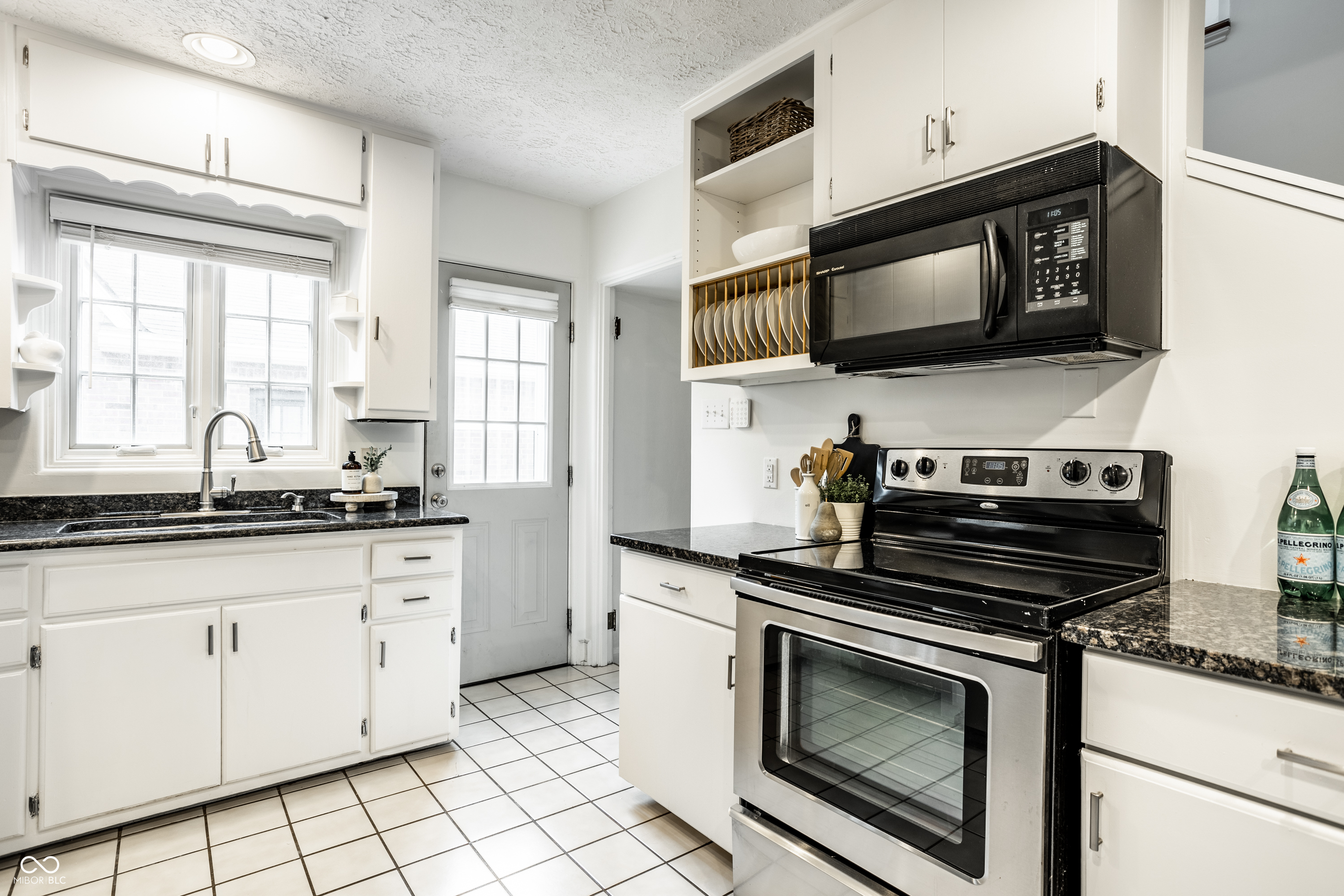 5680 N Delaware Street