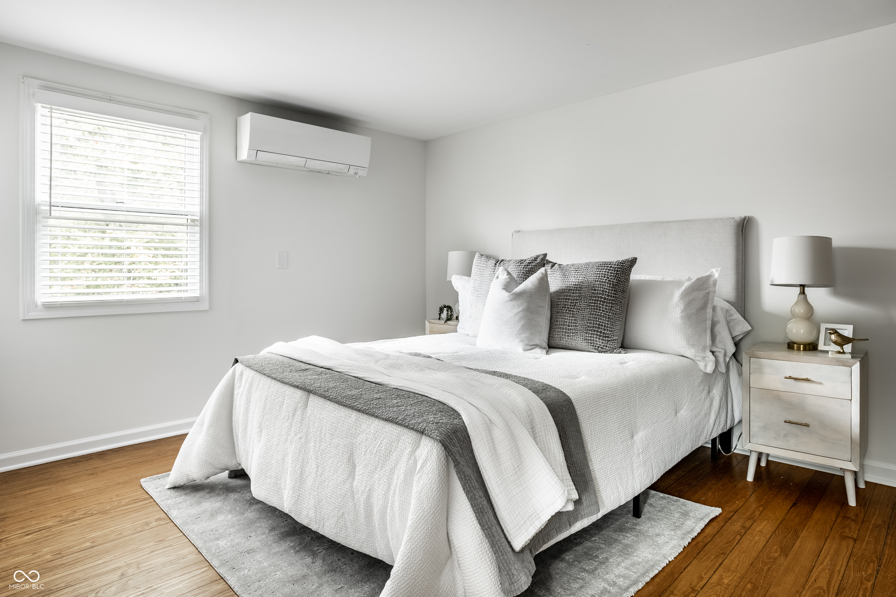 5680 N Delaware Street