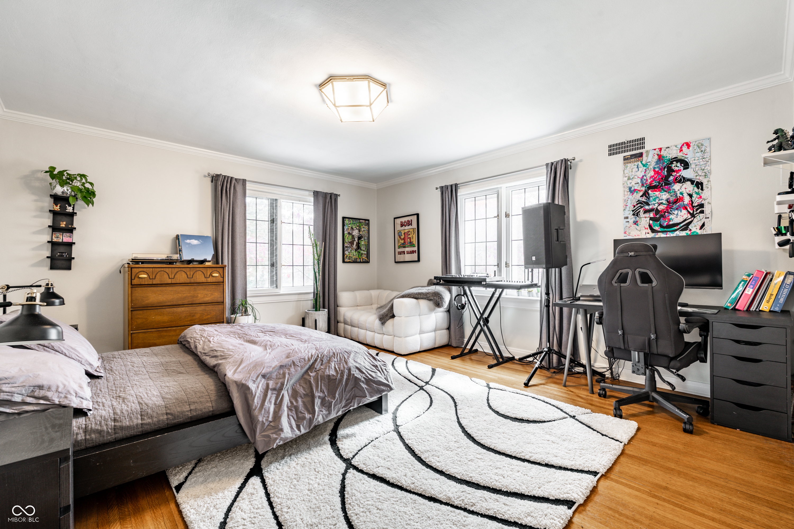 5502 Washington Boulevard