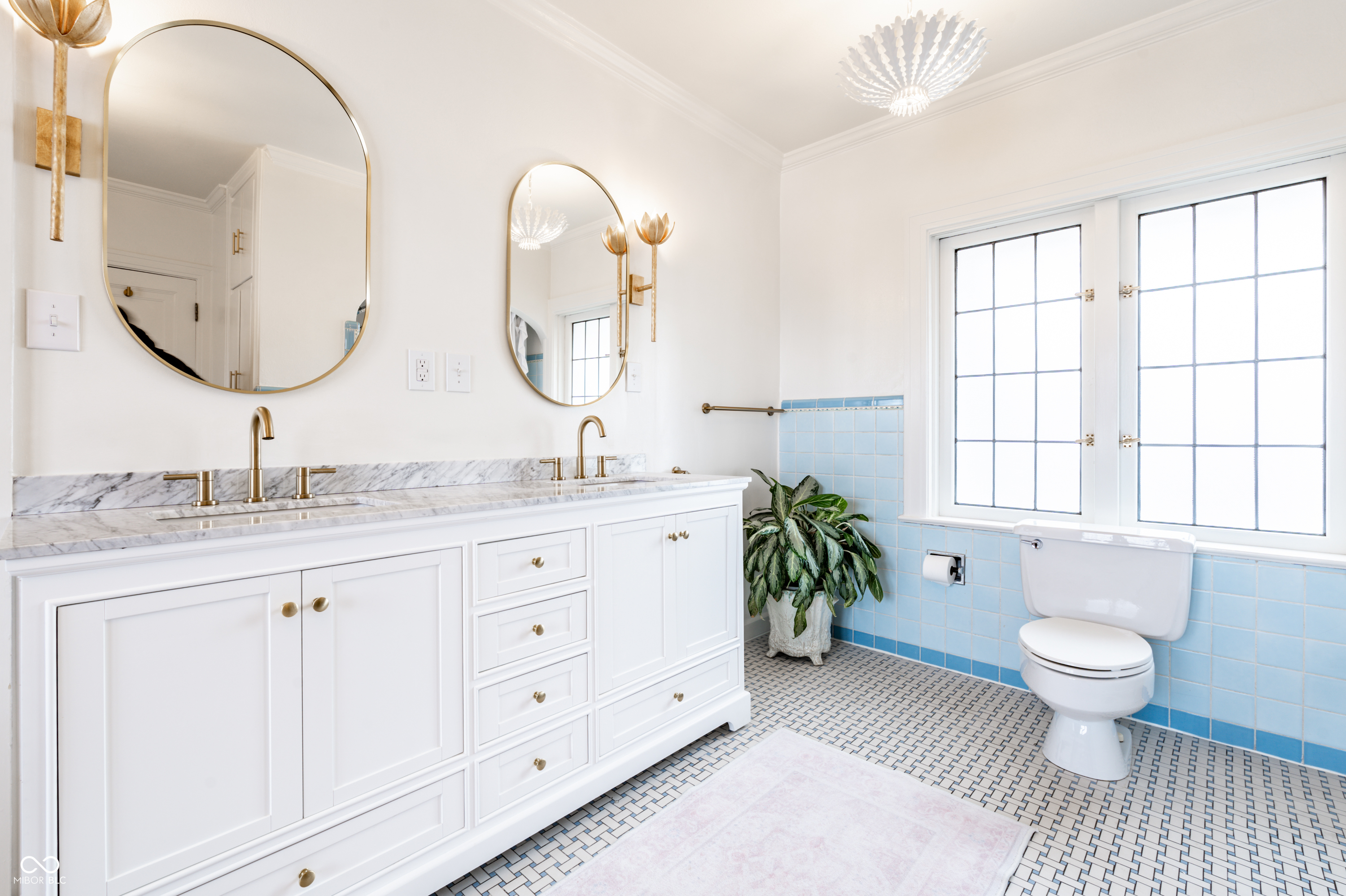 5502 Washington Boulevard