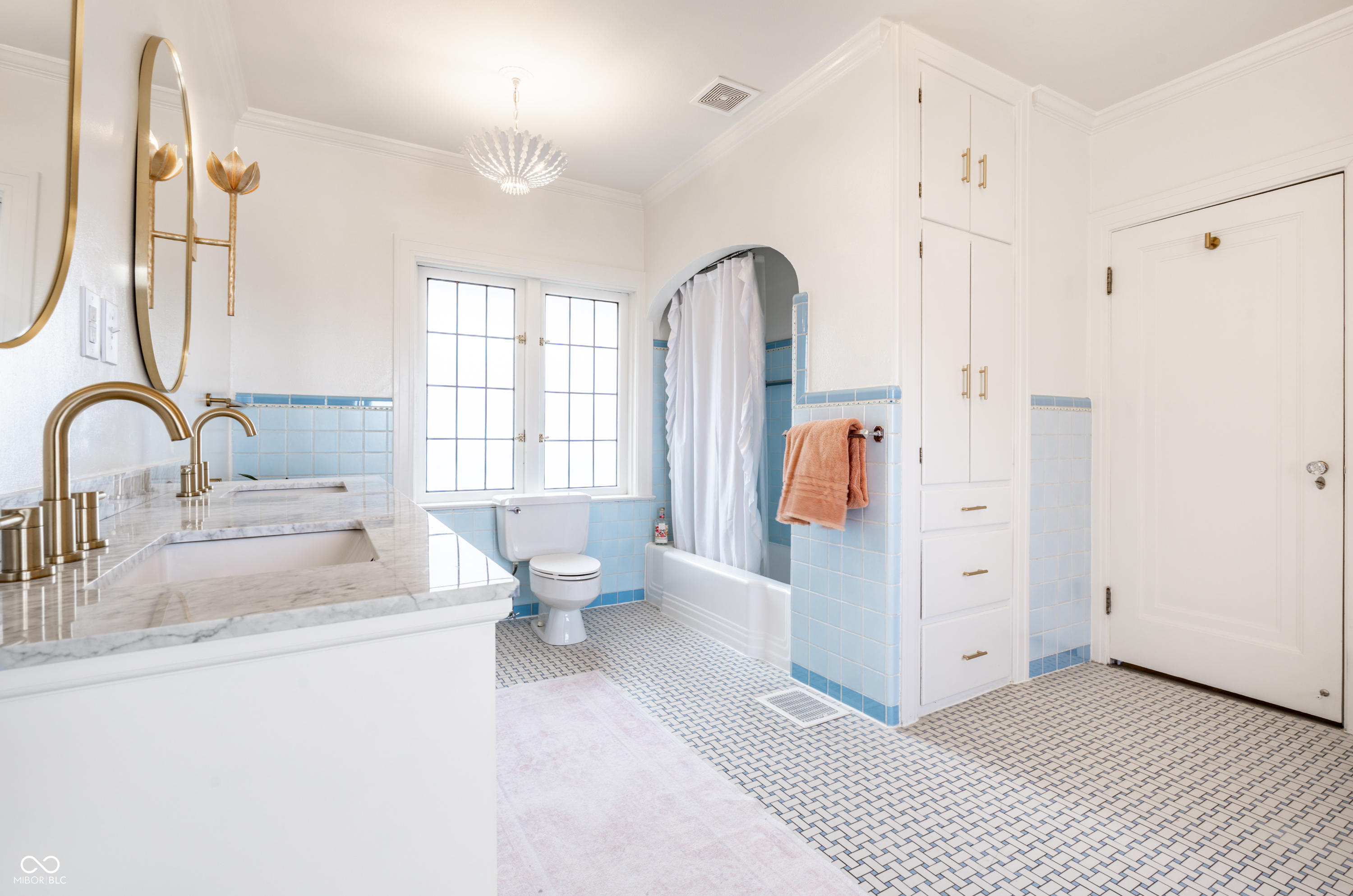 5502 Washington Boulevard