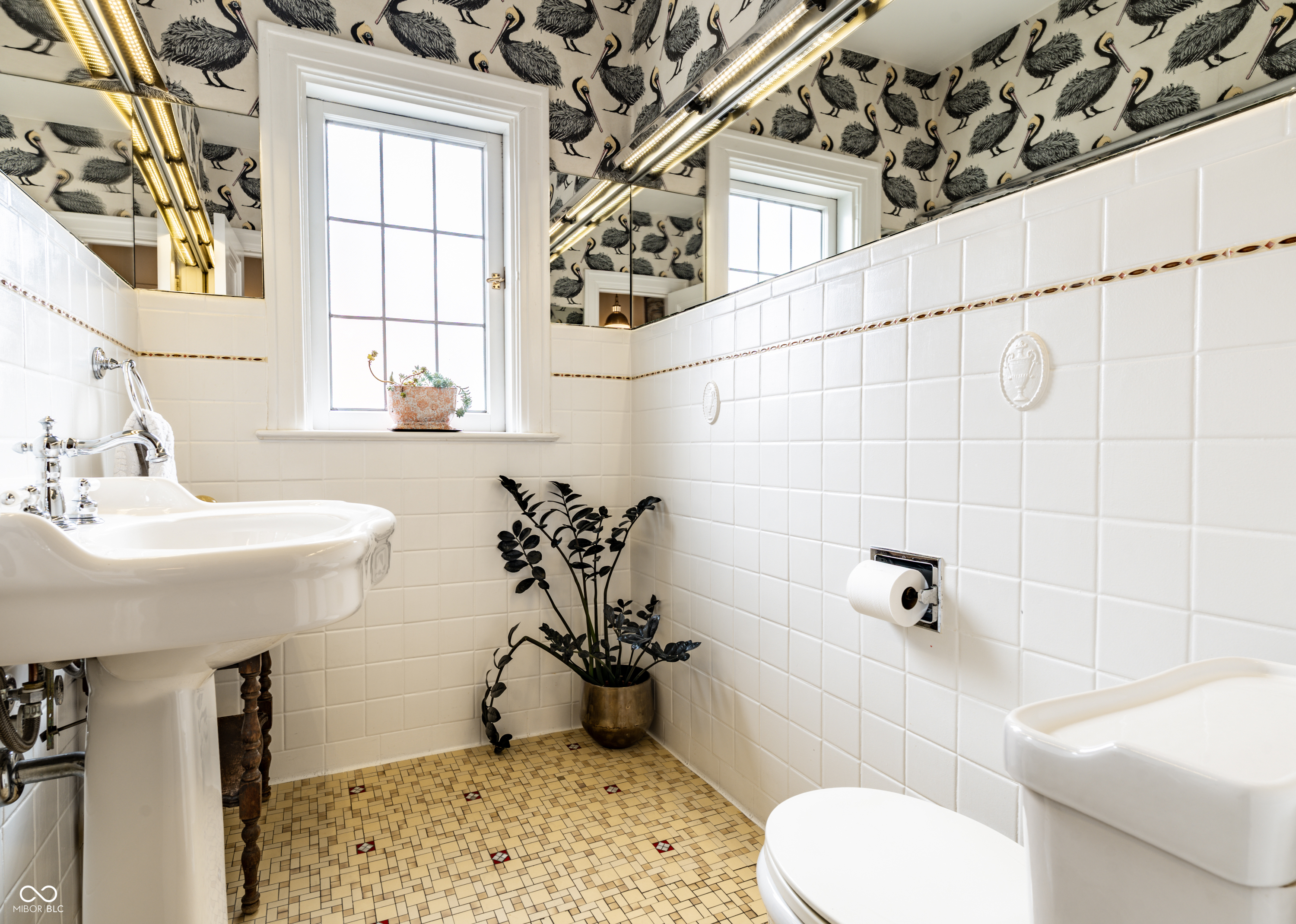 5502 Washington Boulevard