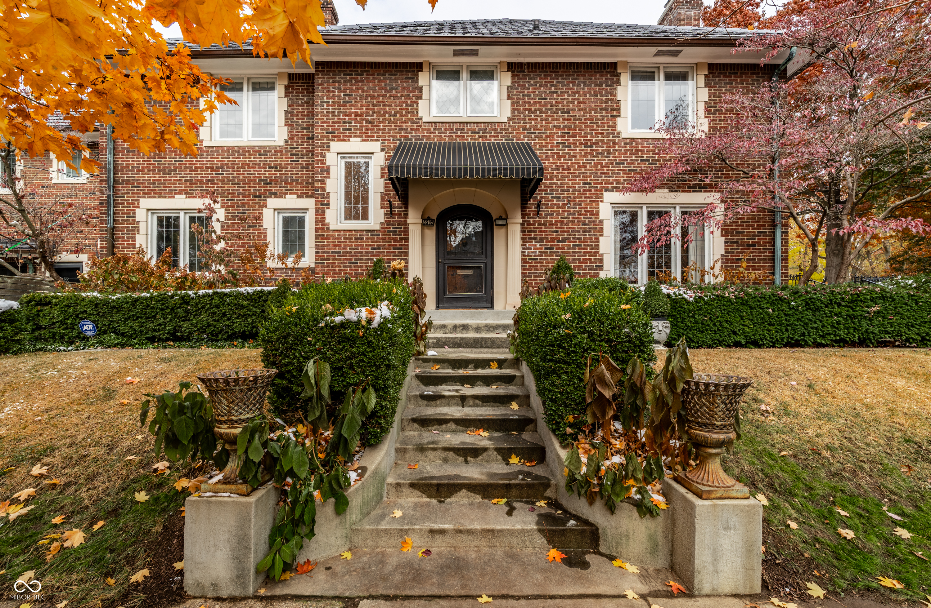 5502 Washington Boulevard