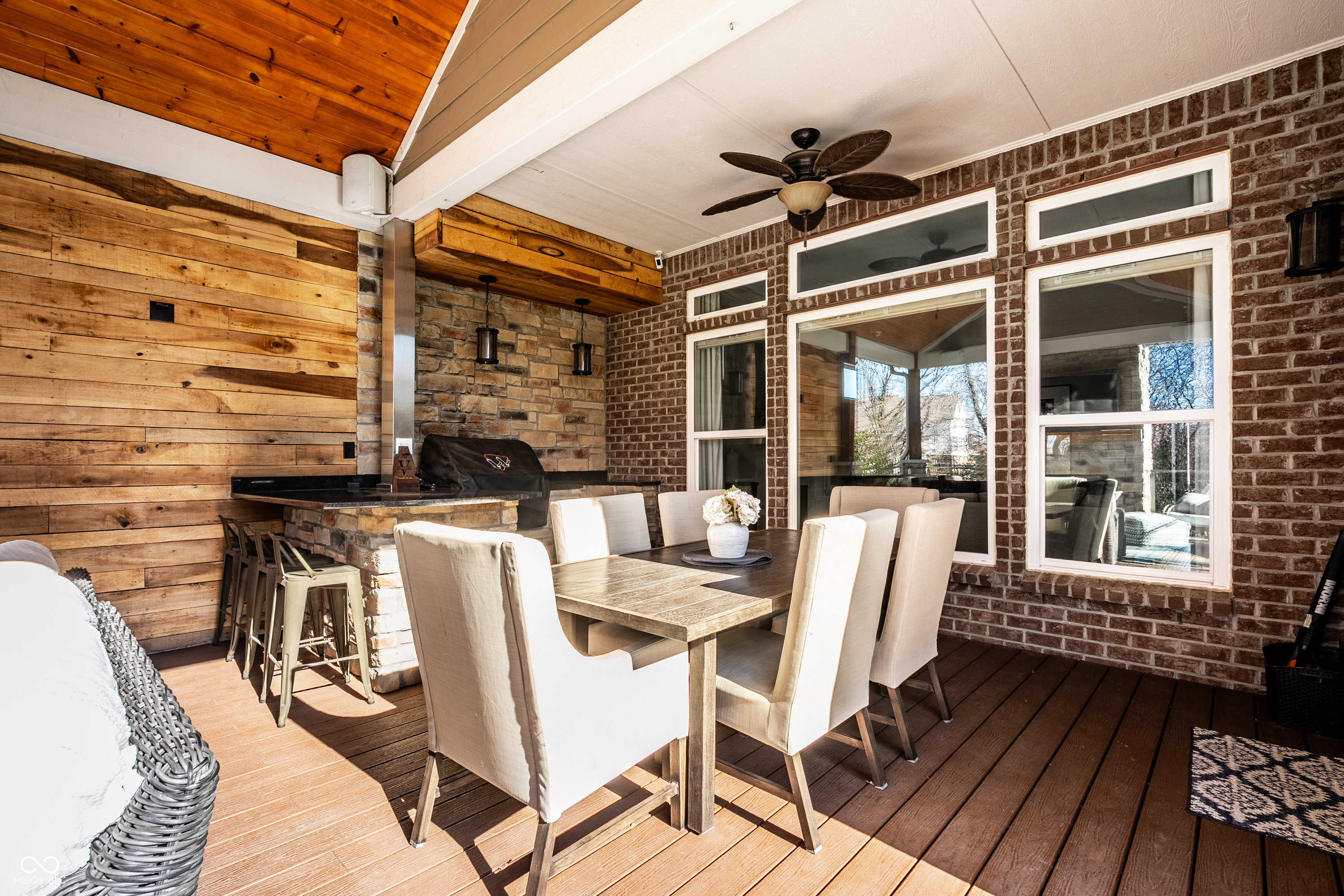 3800 Abney Point Drive