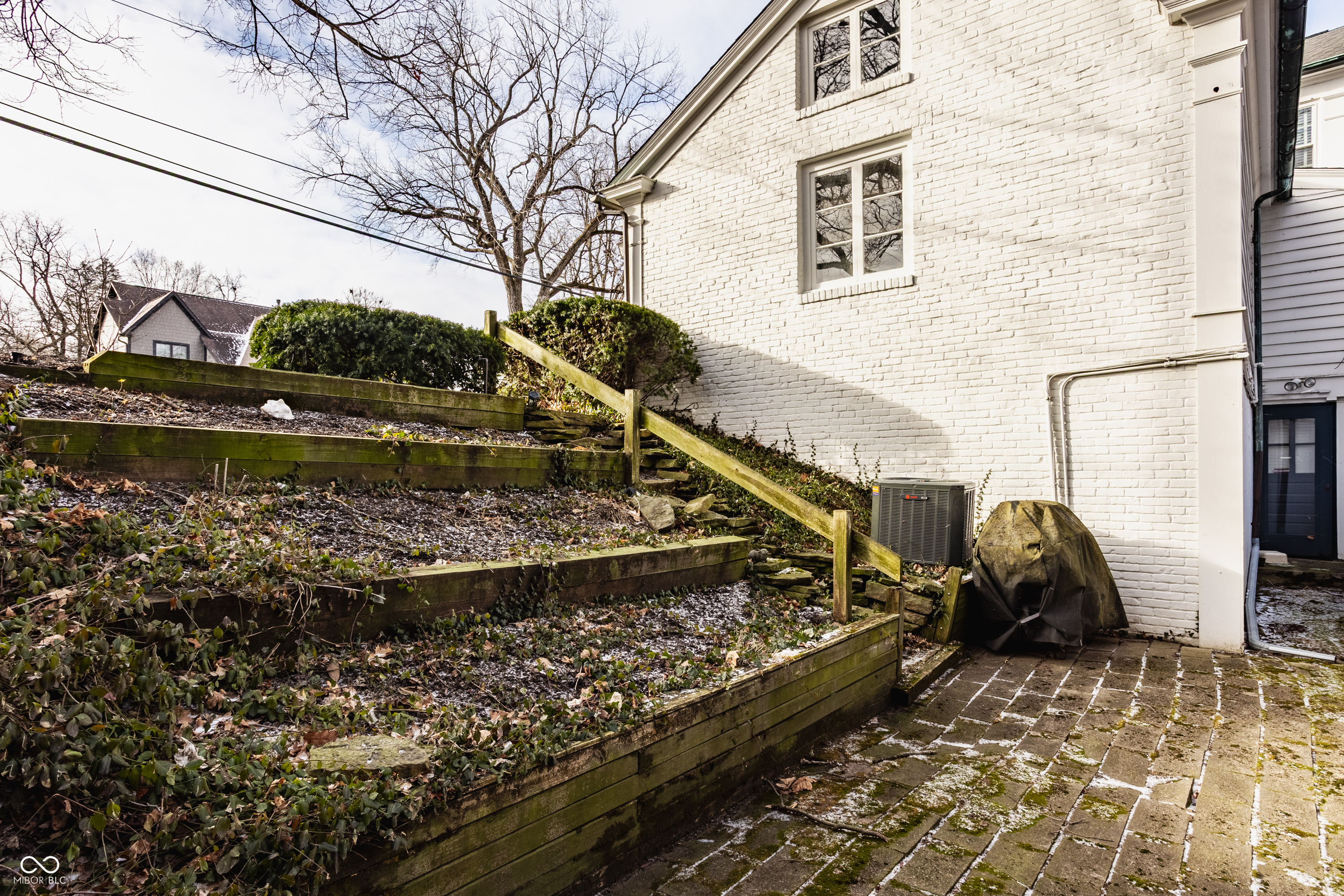 5401 N Illinois Street