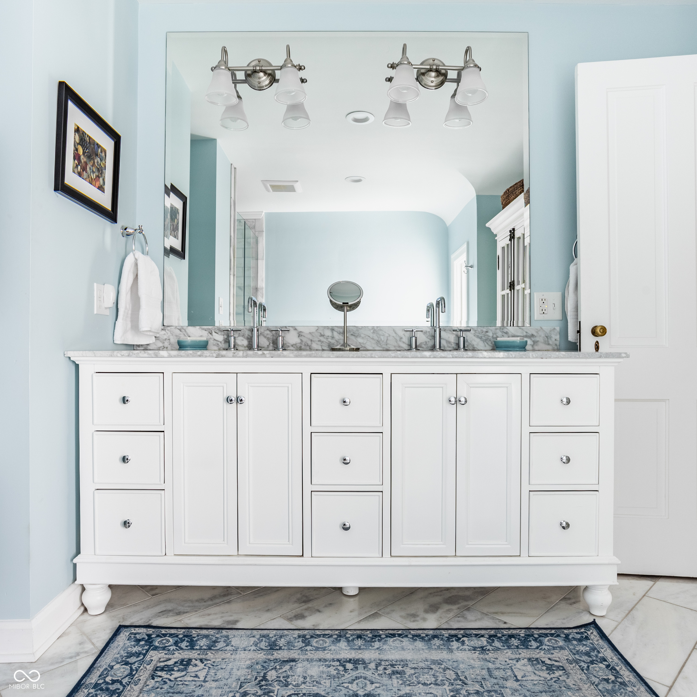 5401 N Illinois Street