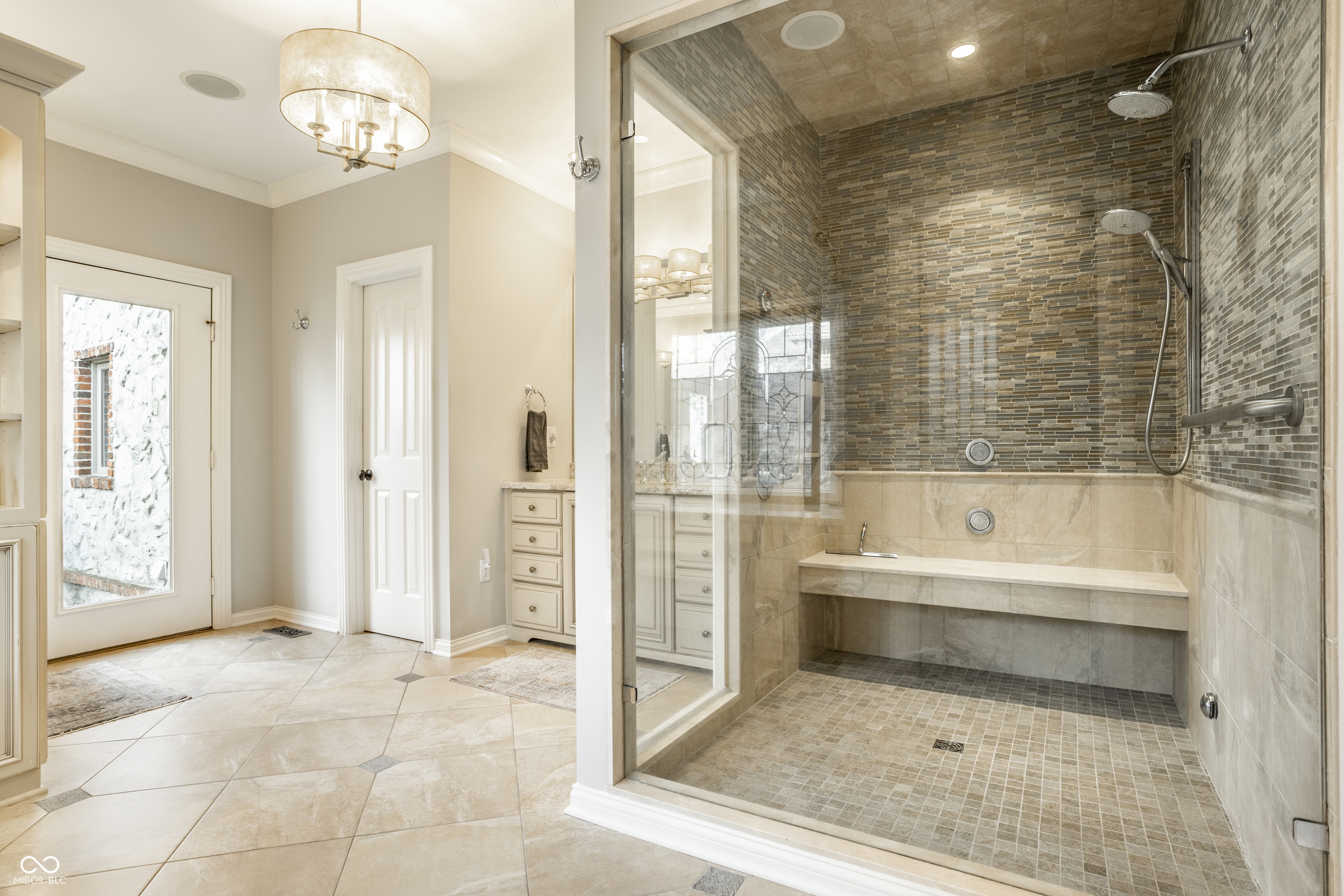 5760 E Fall Creek Parkway North Drive