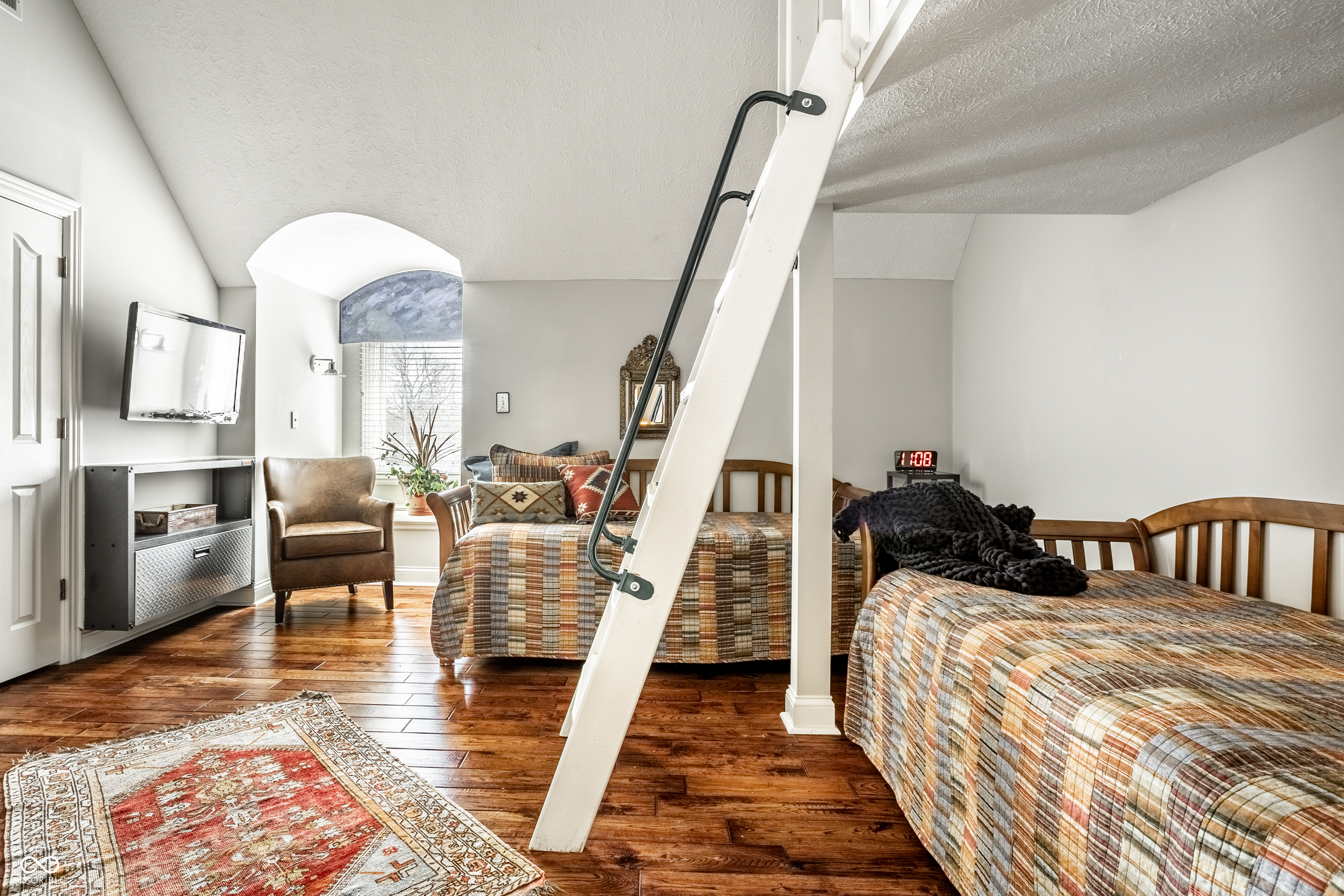 5760 E Fall Creek Parkway North Drive