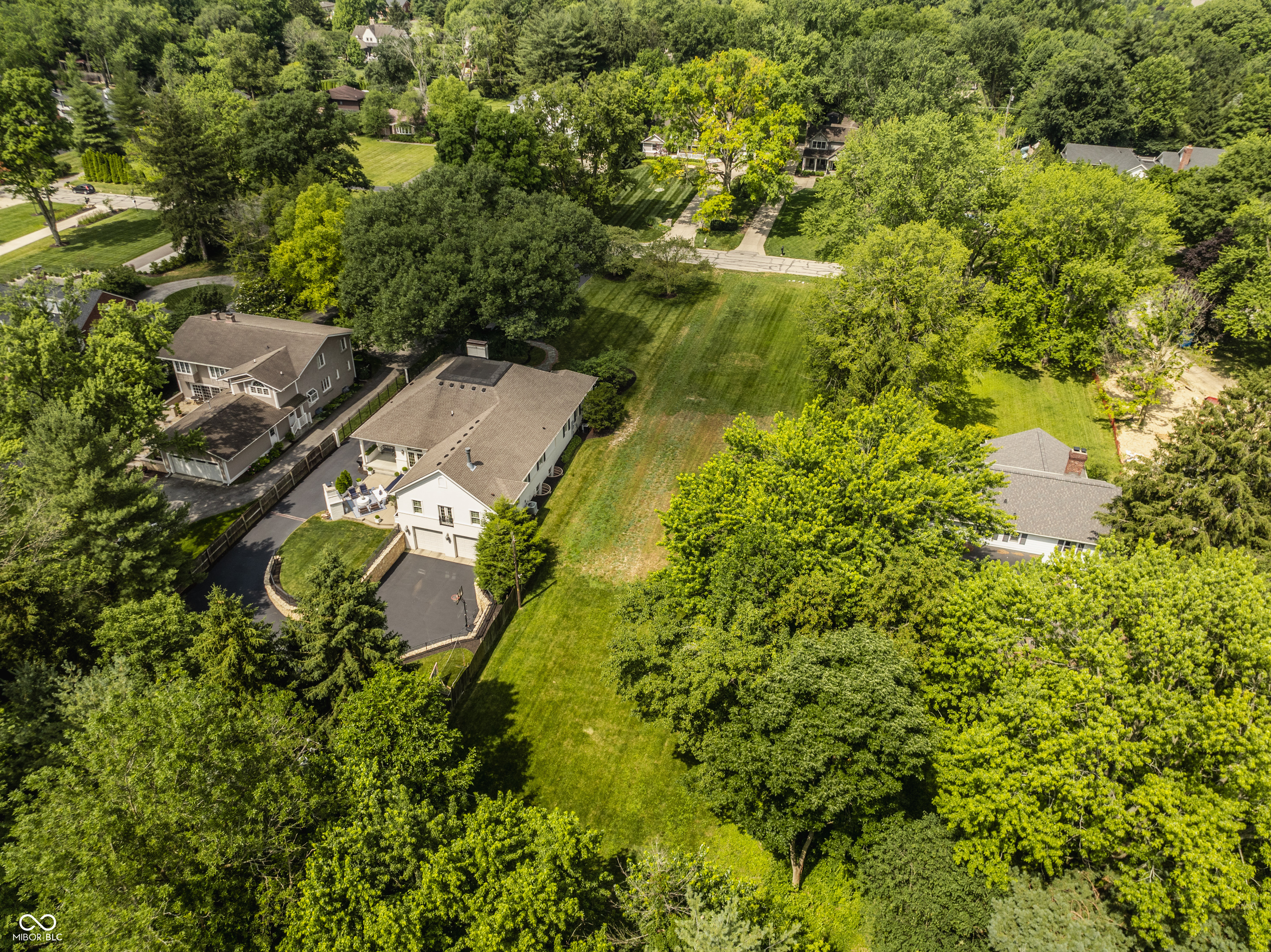 7655 N Pennsylvania Street