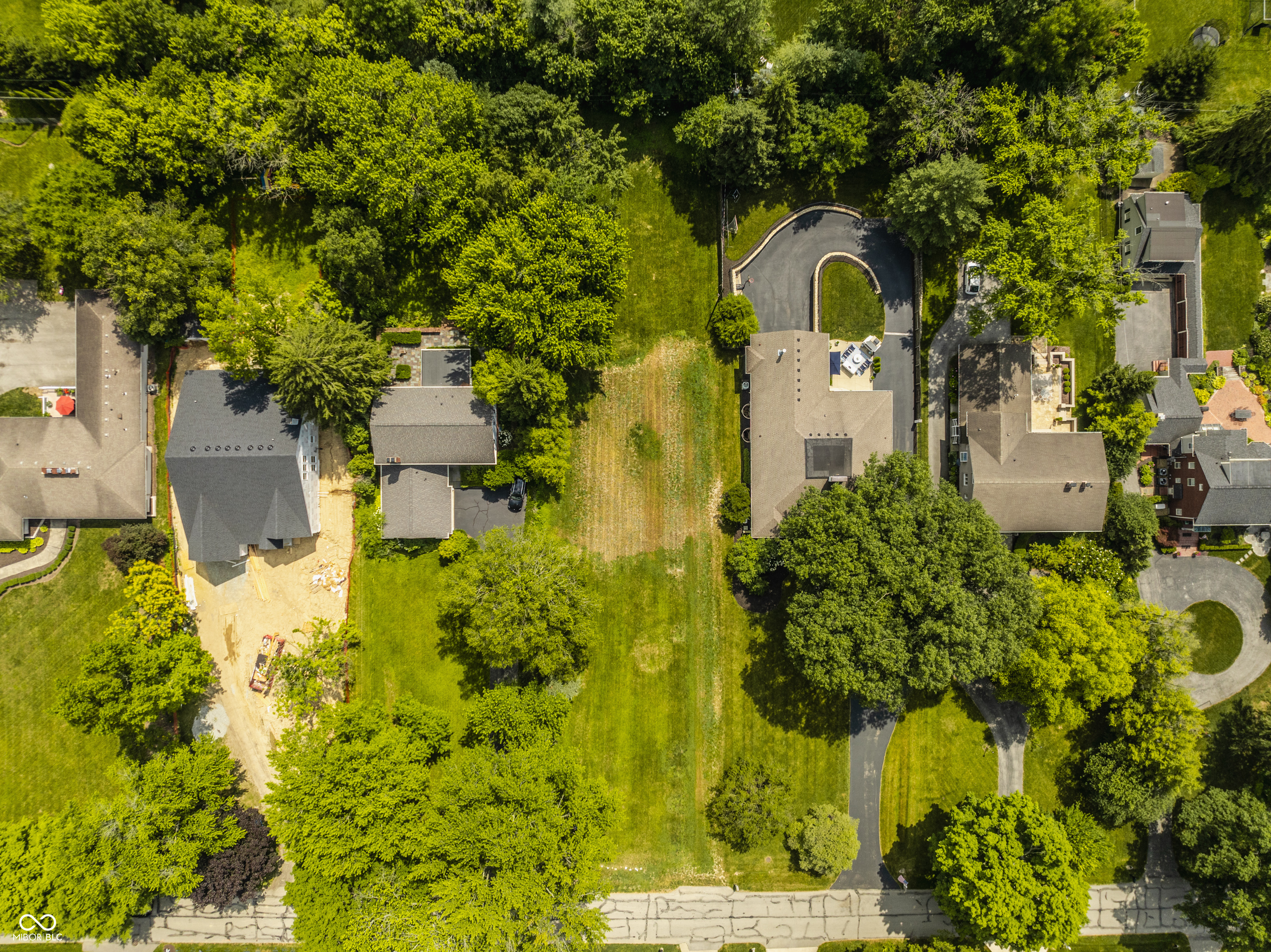 7655 N Pennsylvania Street