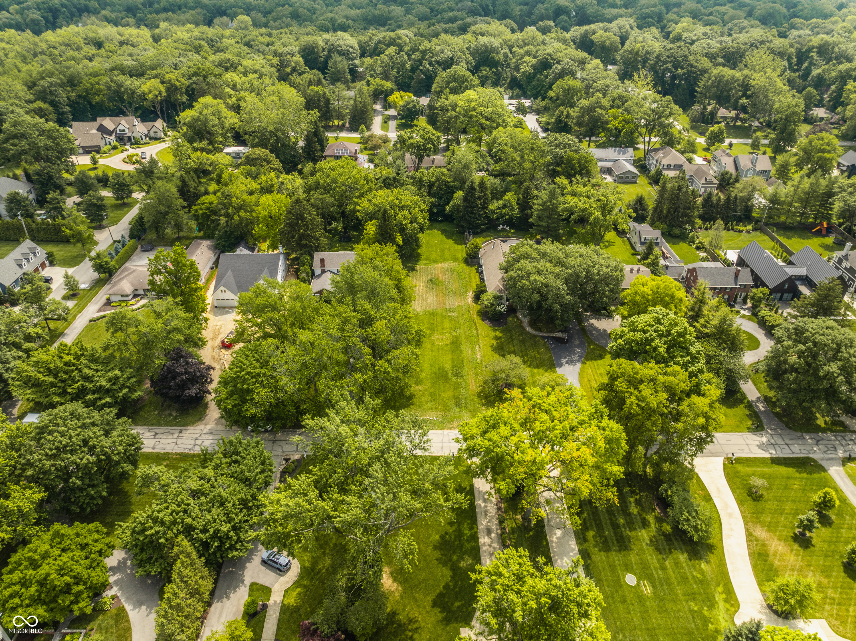 7655 N Pennsylvania Street