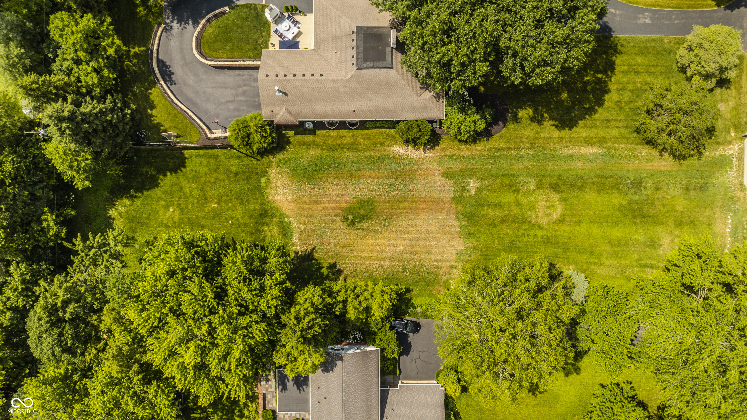 7655 N Pennsylvania Street