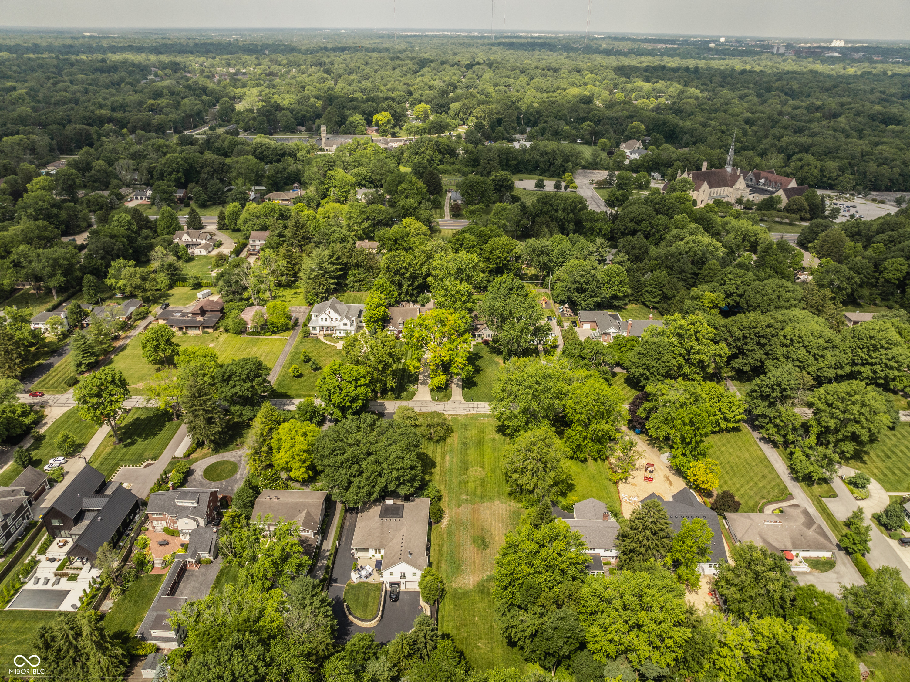 7655 N Pennsylvania Street