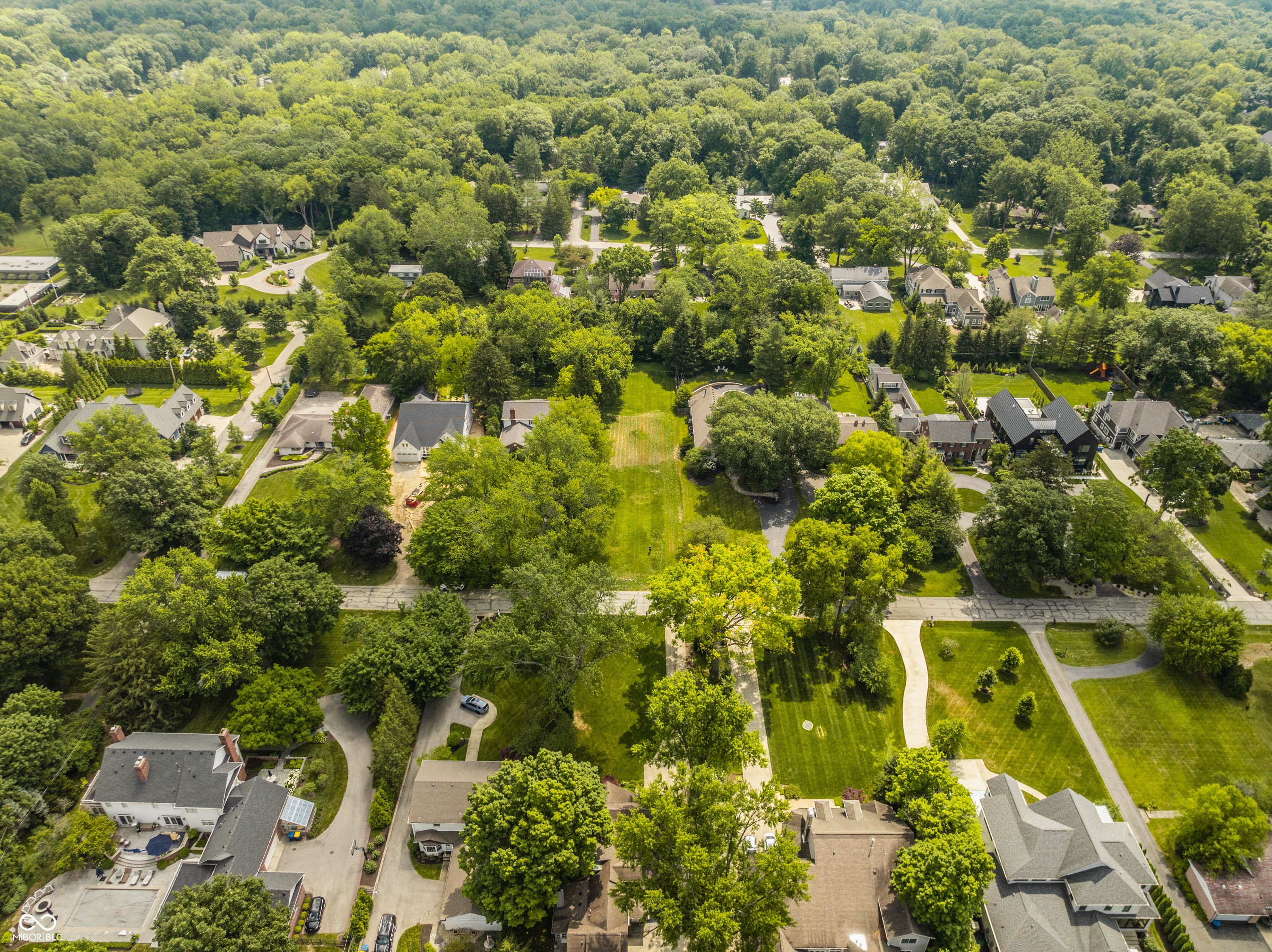 7655 N Pennsylvania Street