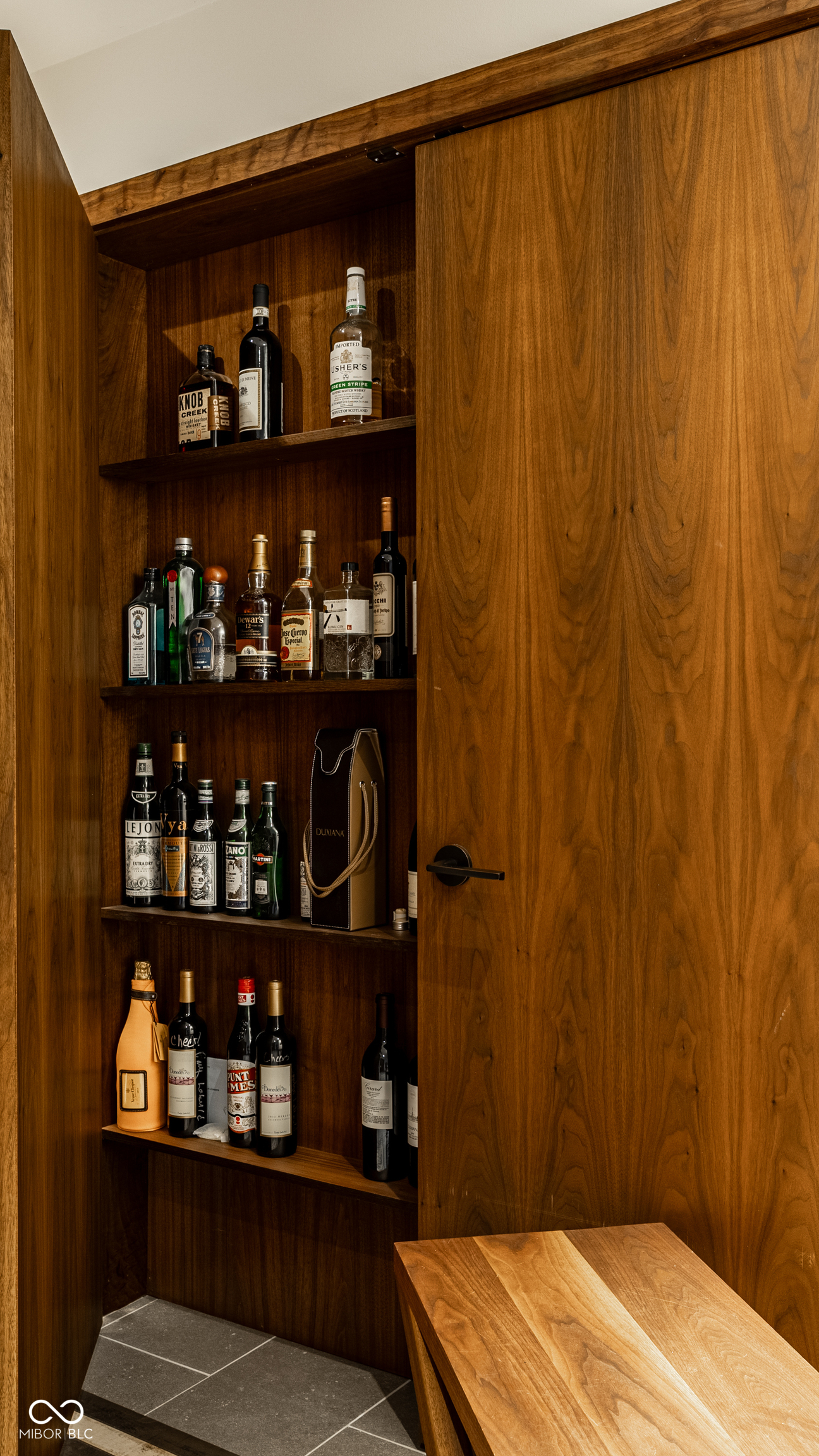 7440 N Illinois Street