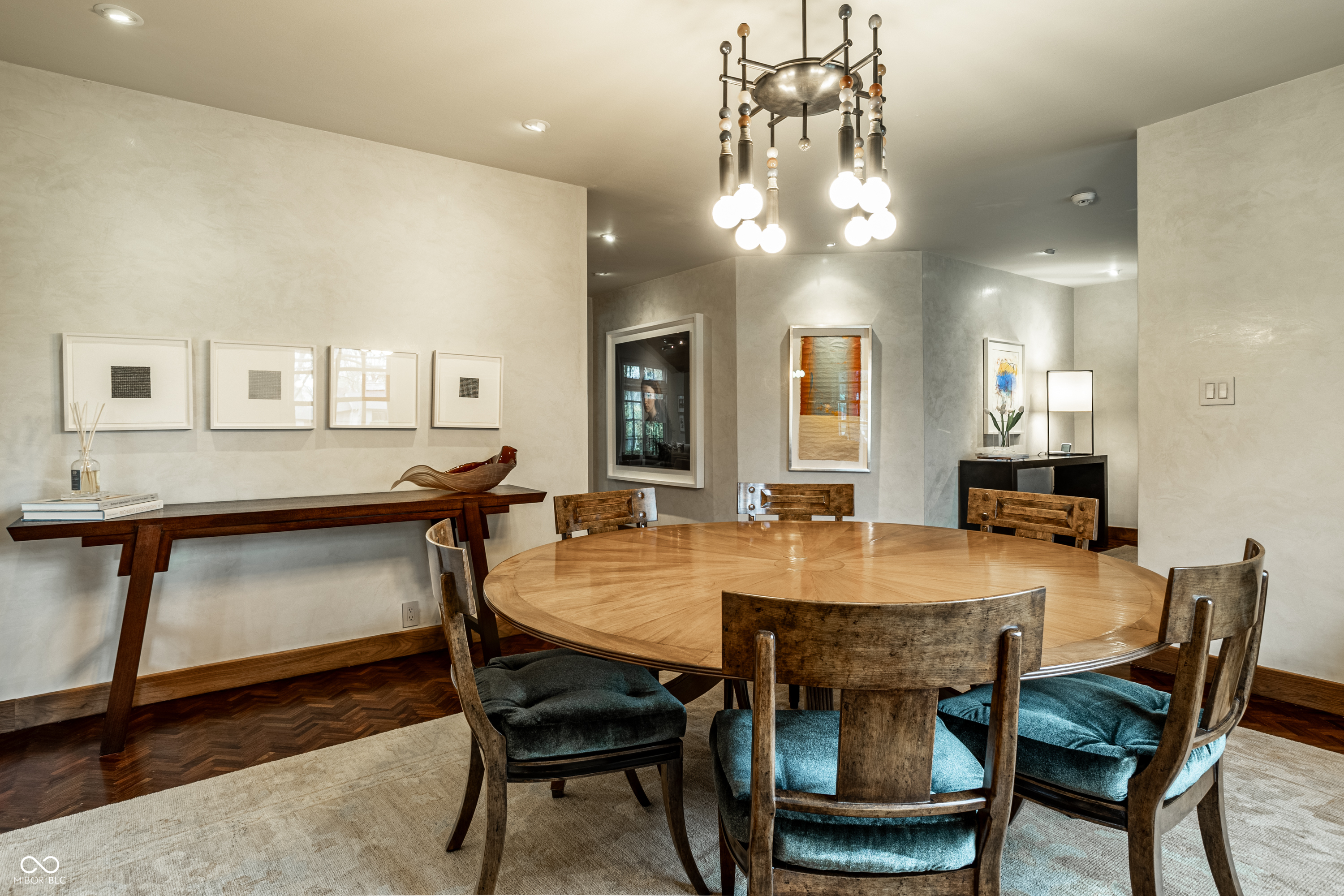 7440 N Illinois Street