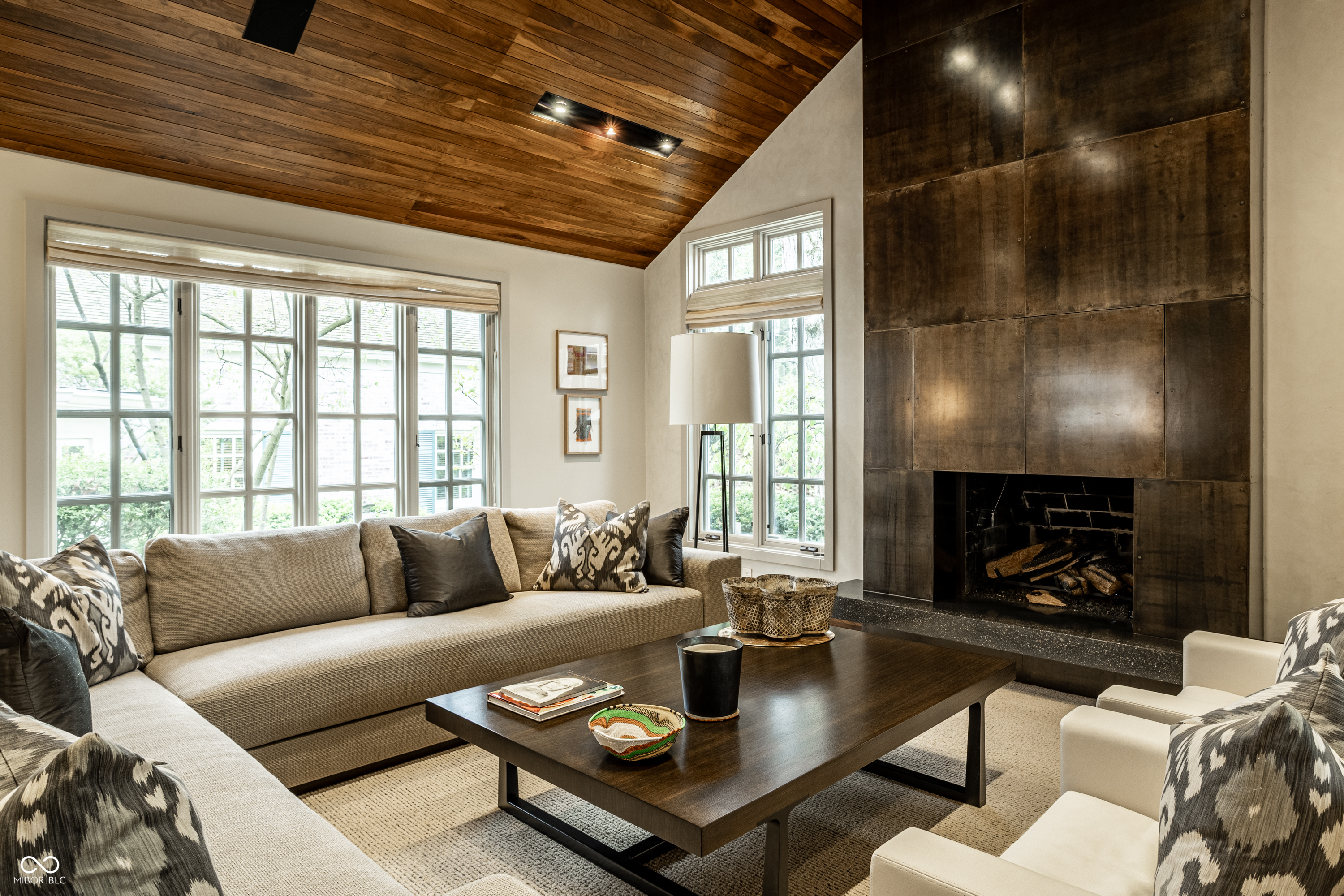 7440 N Illinois Street