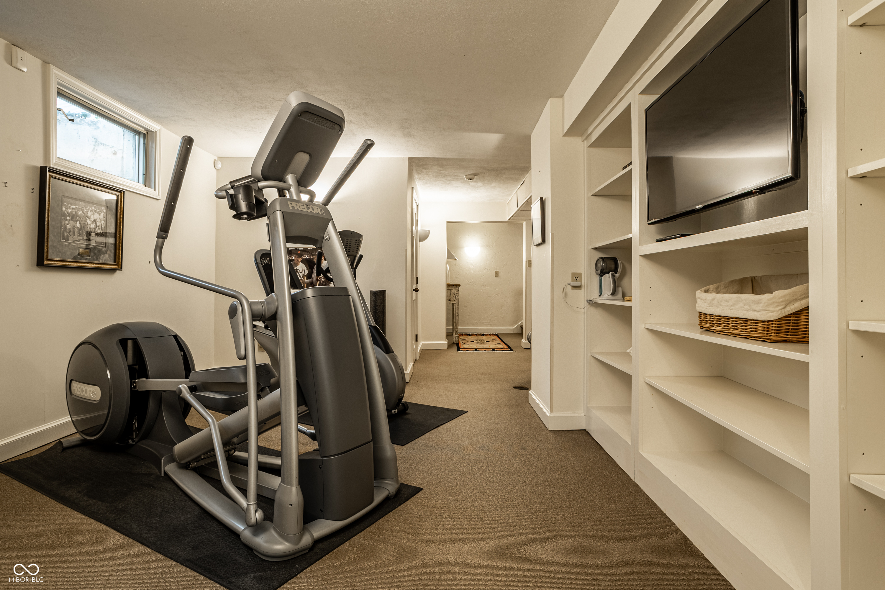 7440 N Illinois Street