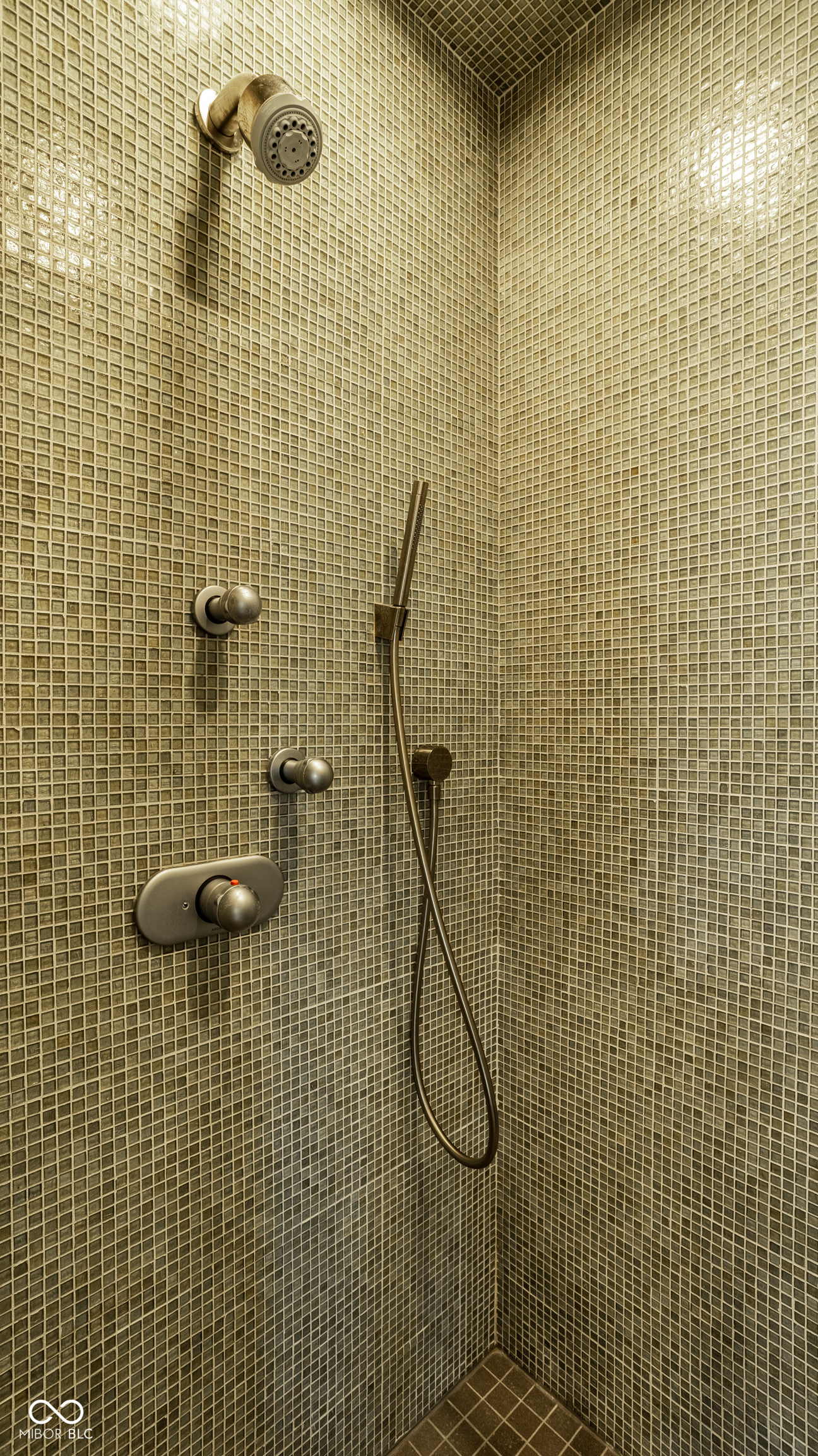 7440 N Illinois Street