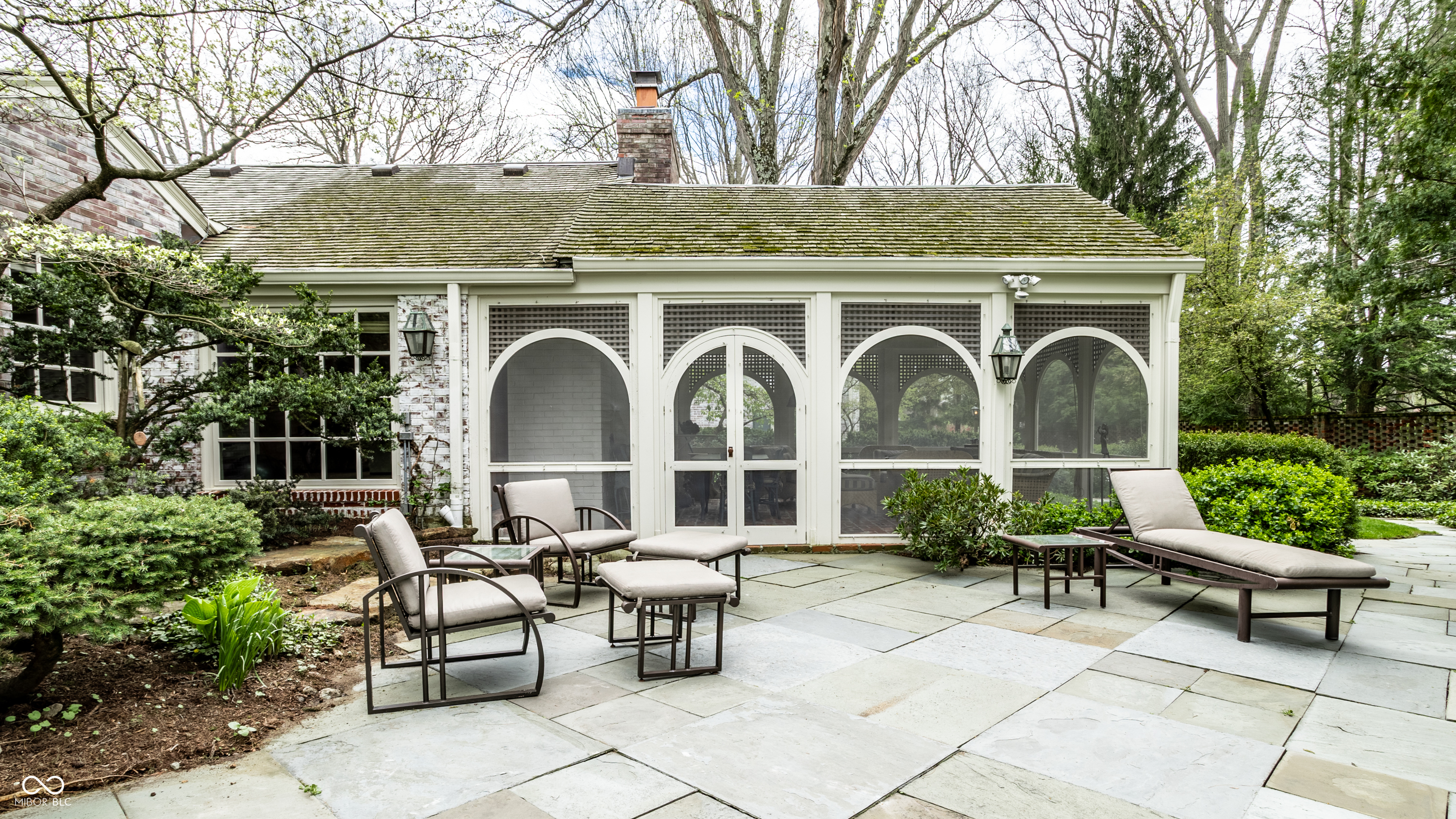 7440 N Illinois Street