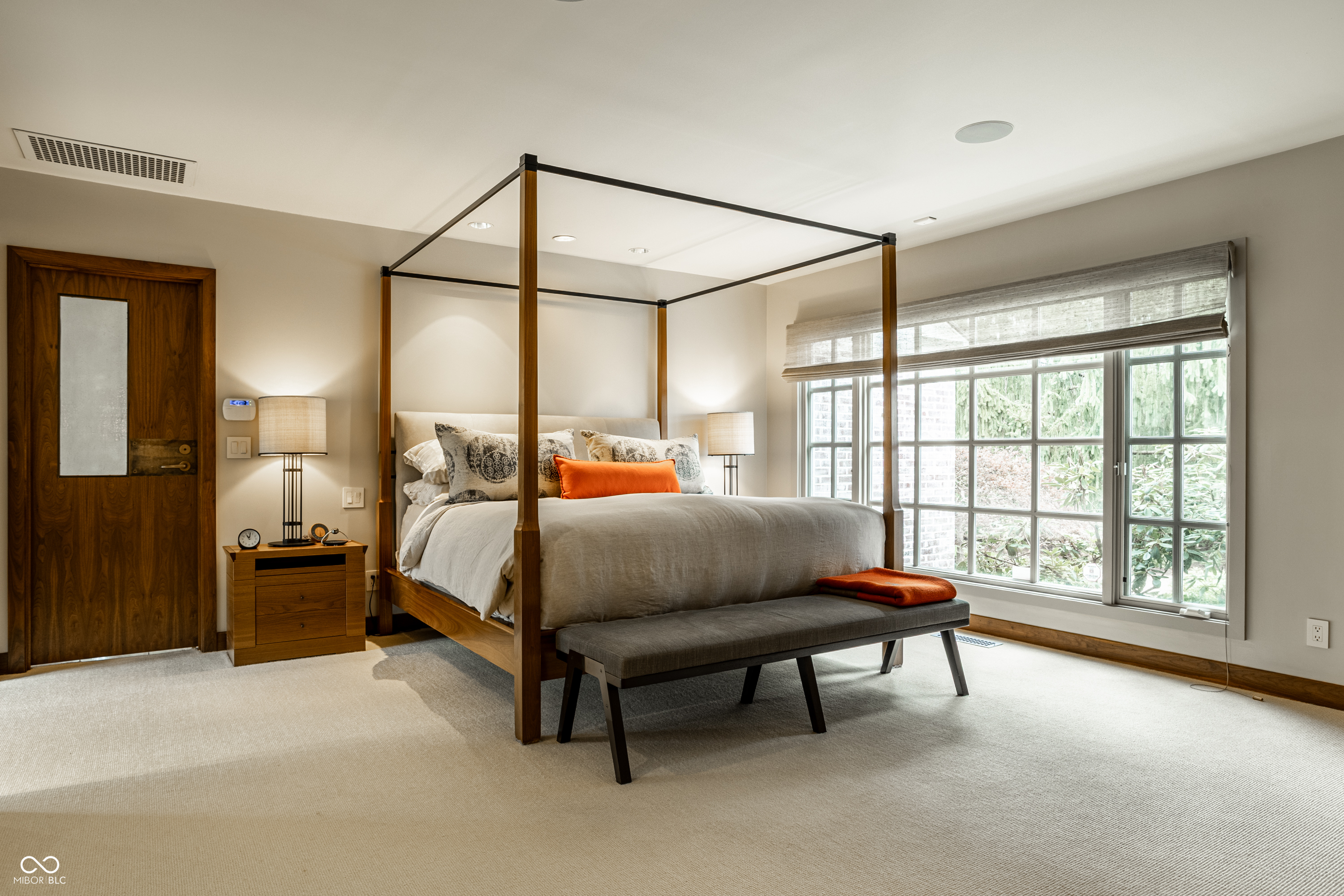 7440 N Illinois Street