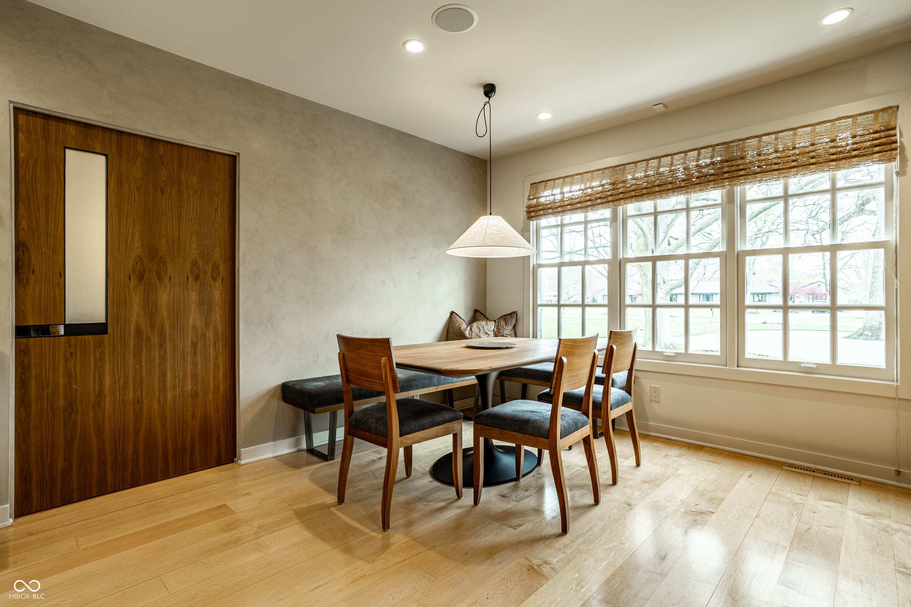 7440 N Illinois Street