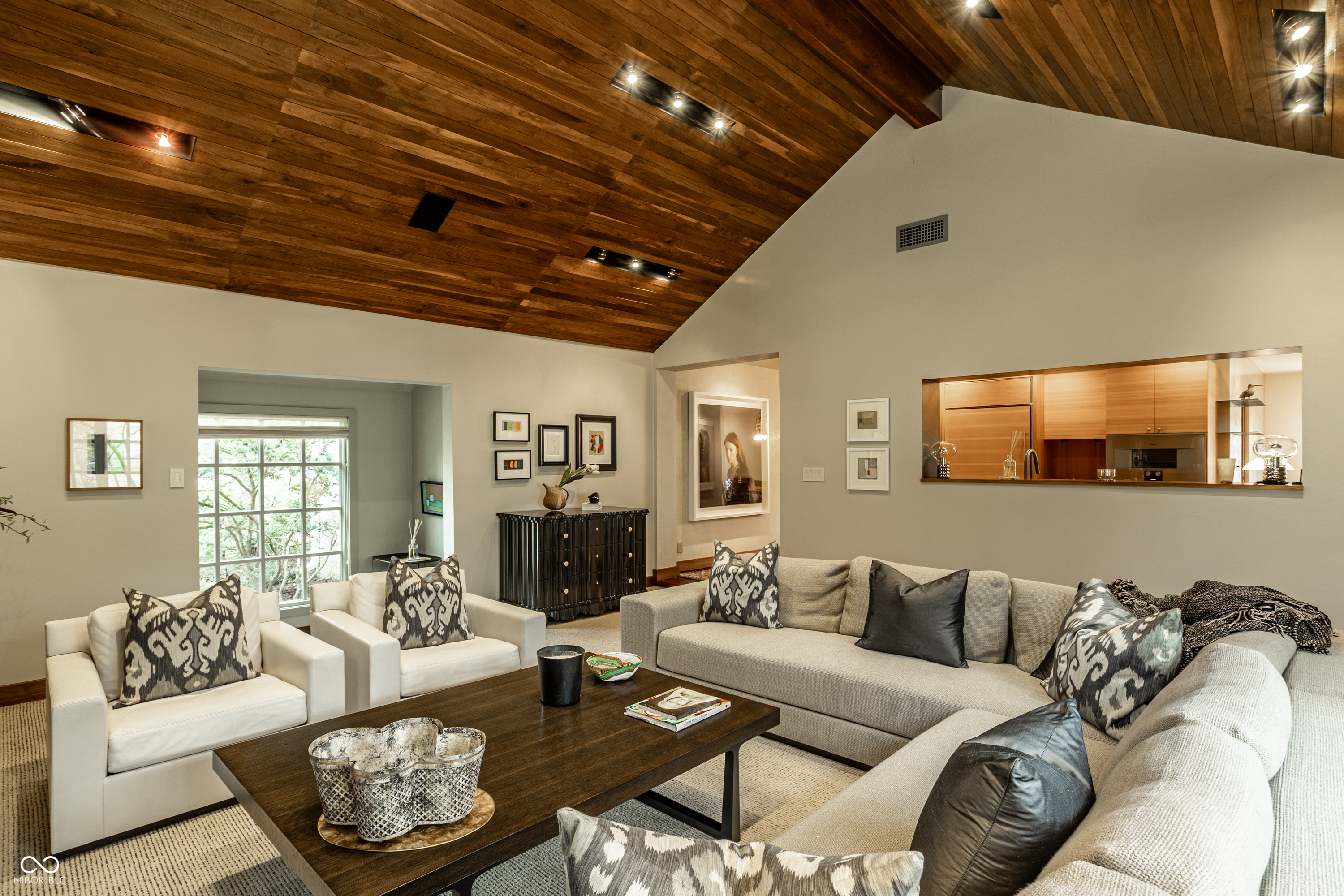 7440 N Illinois Street